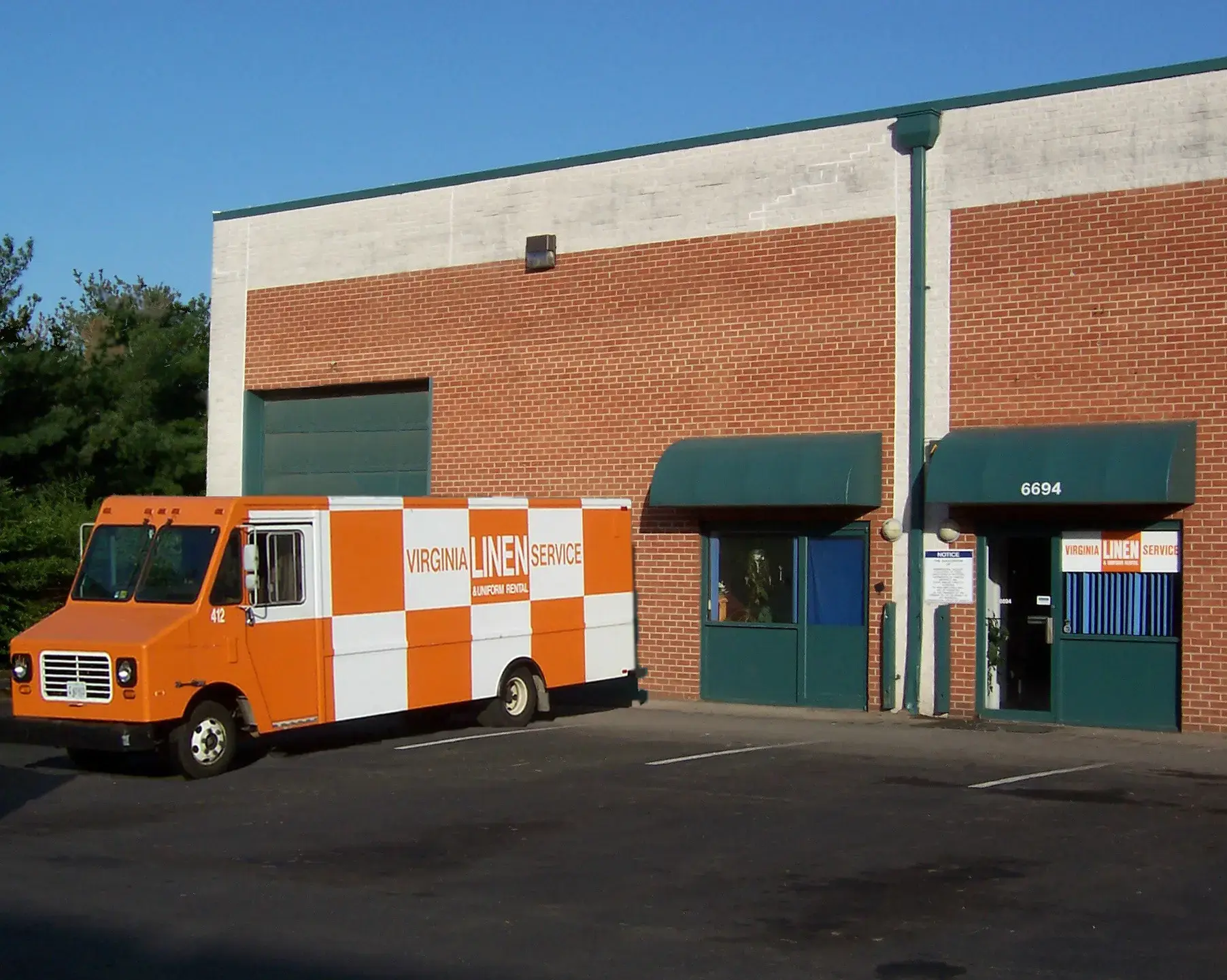 Virginia Linen, Mat, & Uniform Services, Inc. - Image 2