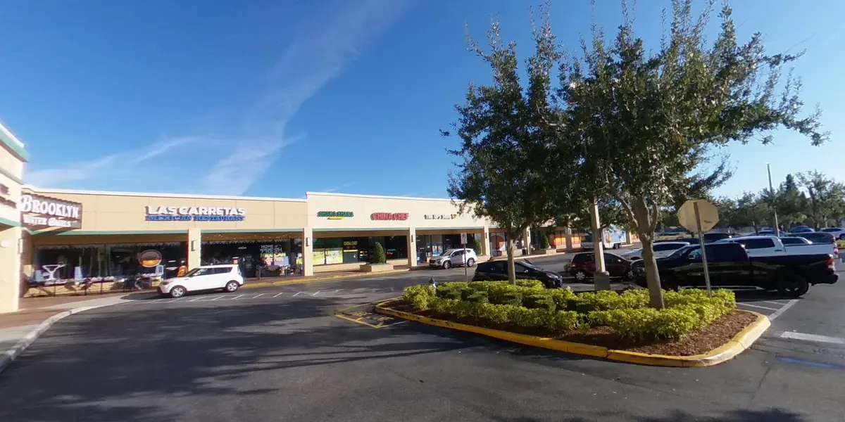 Vista Cleaners thumbnail 11