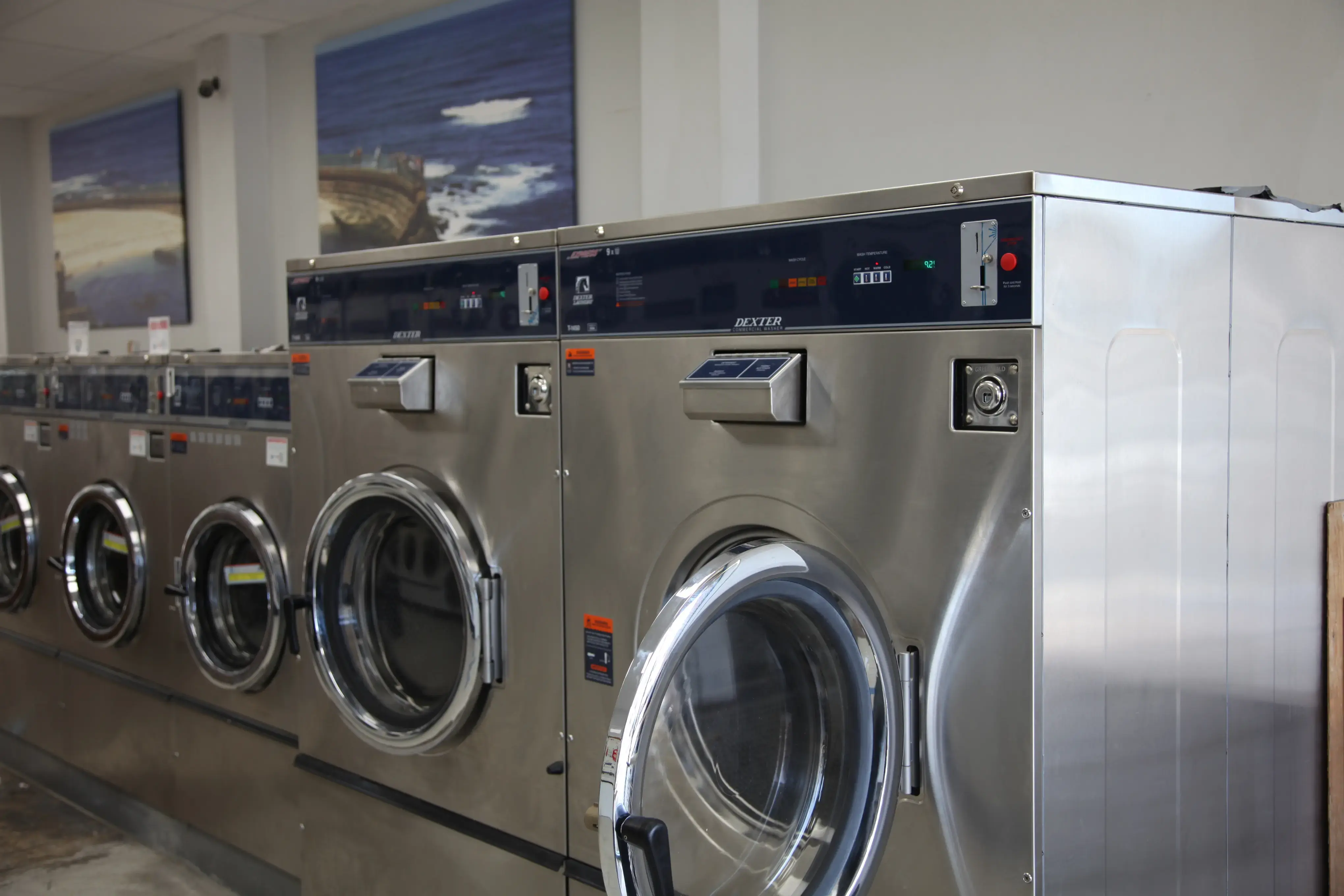 Vista Coin Laundry thumbnail 14