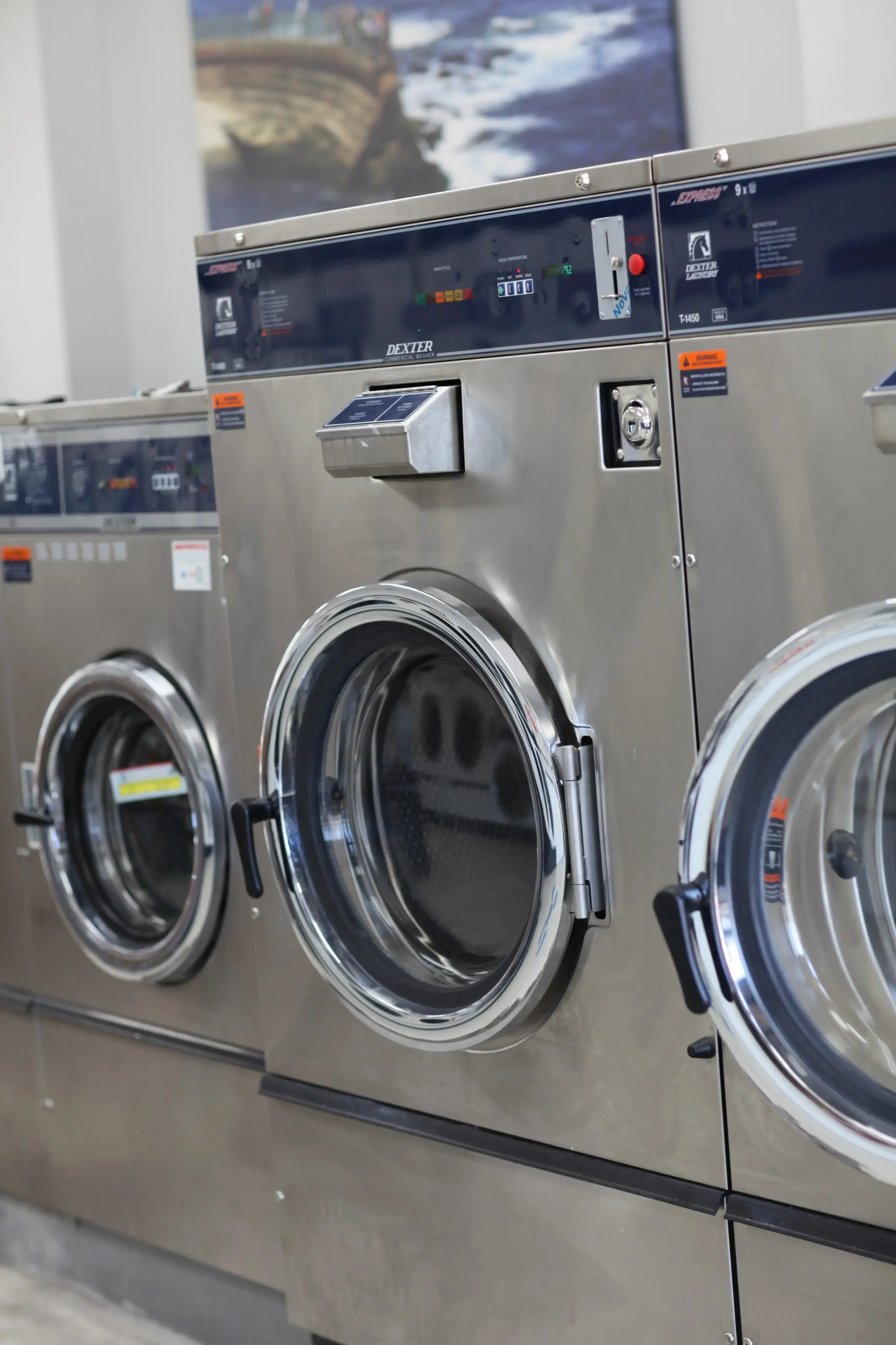 Vista Coin Laundry thumbnail 16