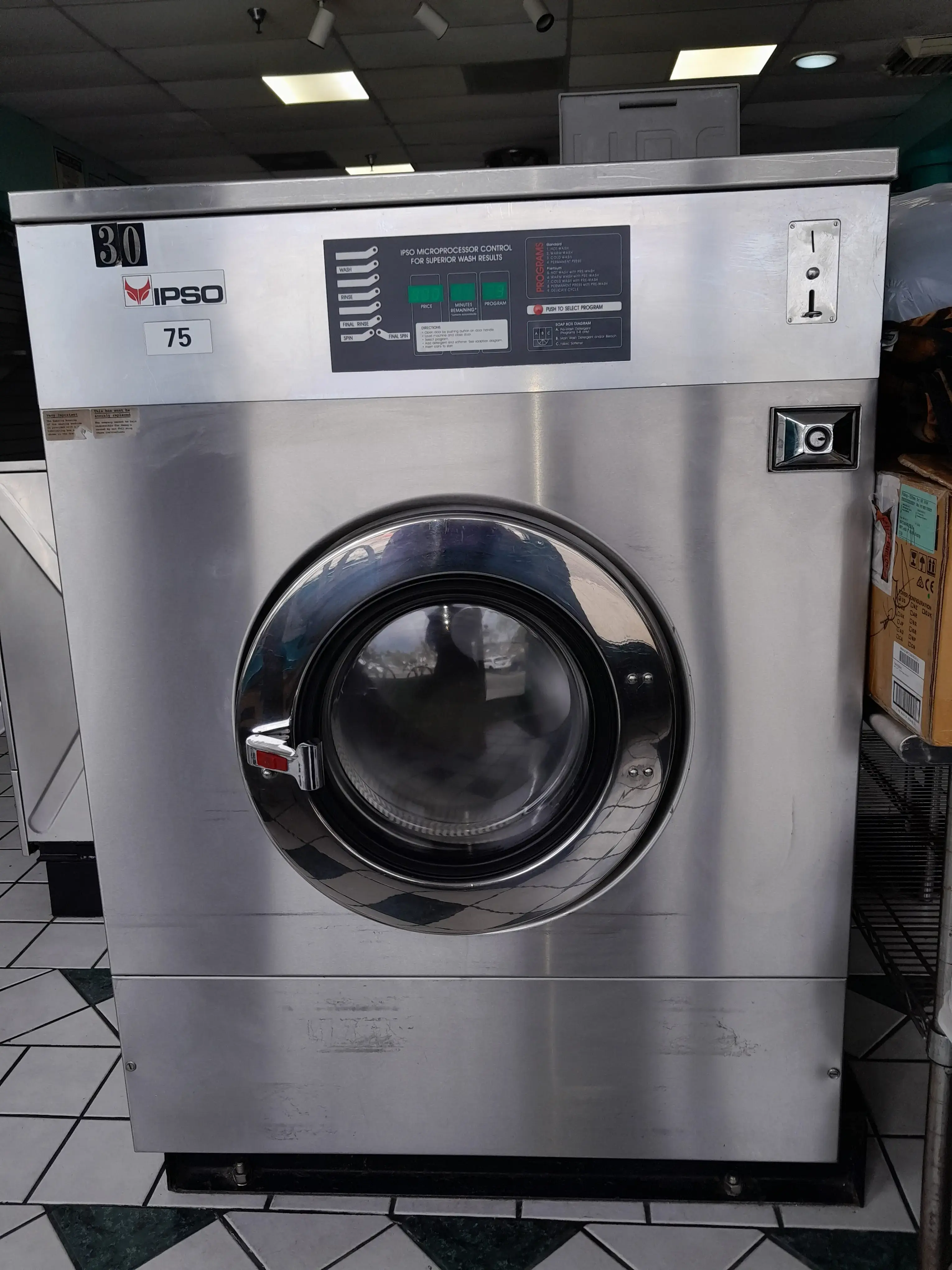 Vista Coin Laundry - Image 1