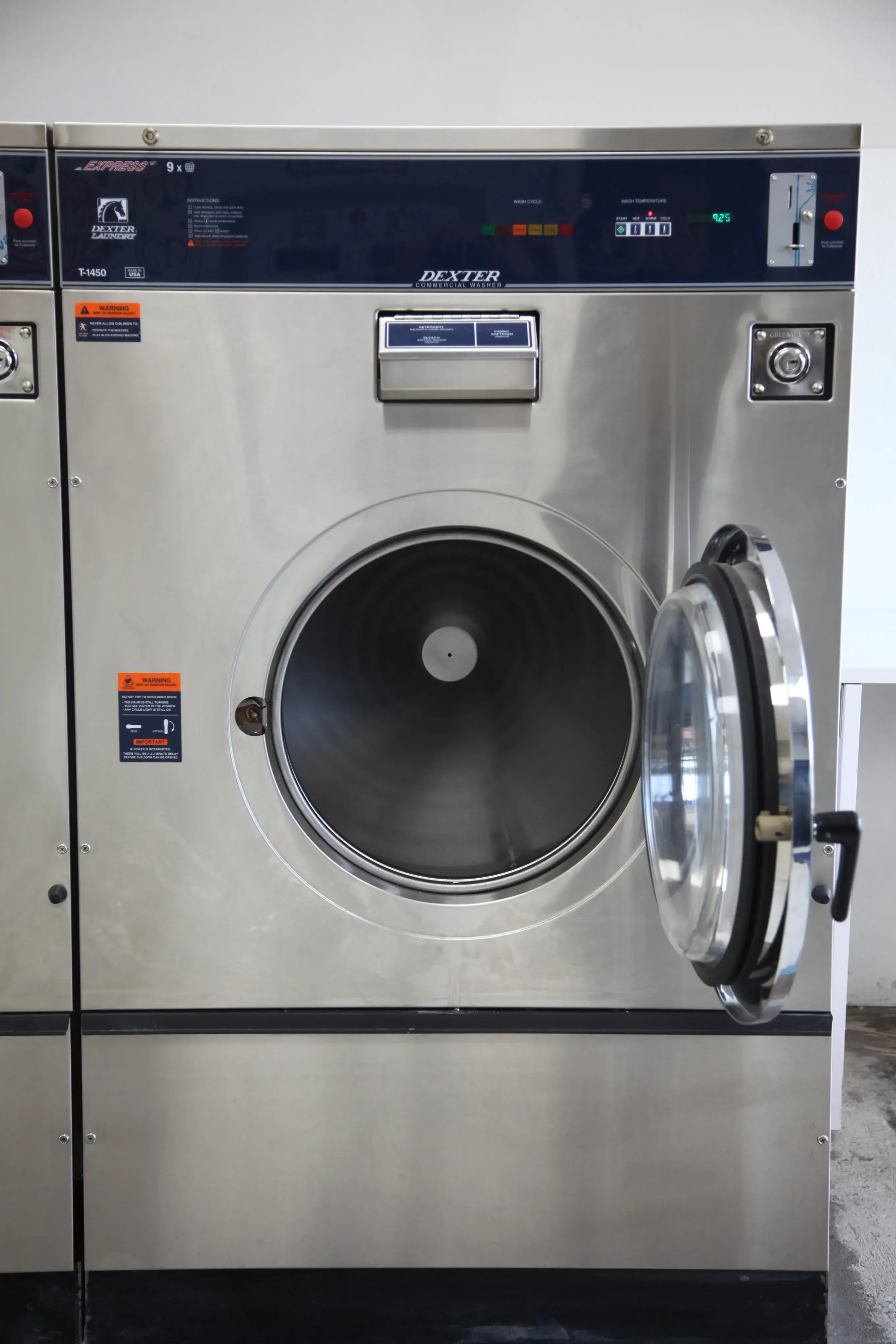 Vista Coin Laundry - Image 15
