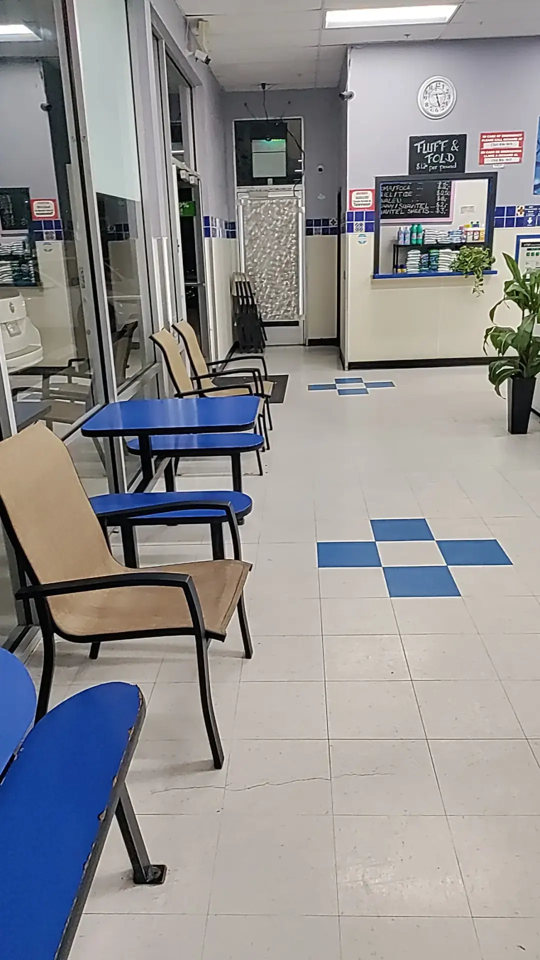 Vista Laundry Place - Image 12