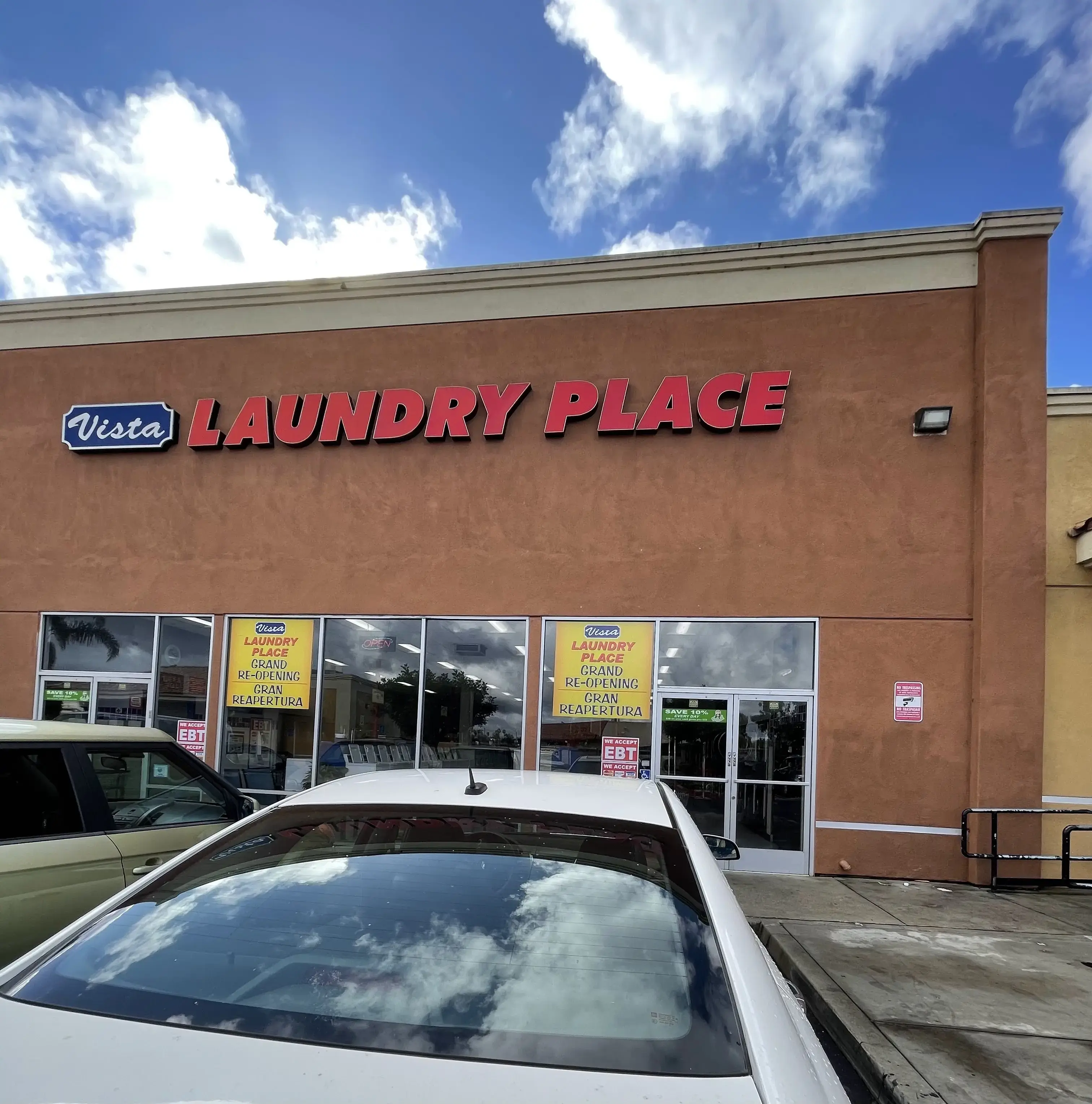 Vista Laundry Place thumbnail 20