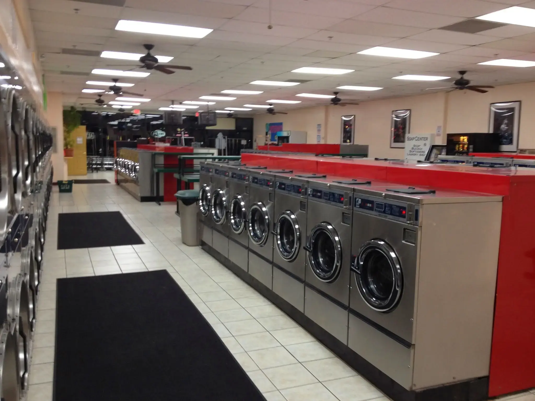 Viva Coin Laundromat - Lavanderia thumbnail 16