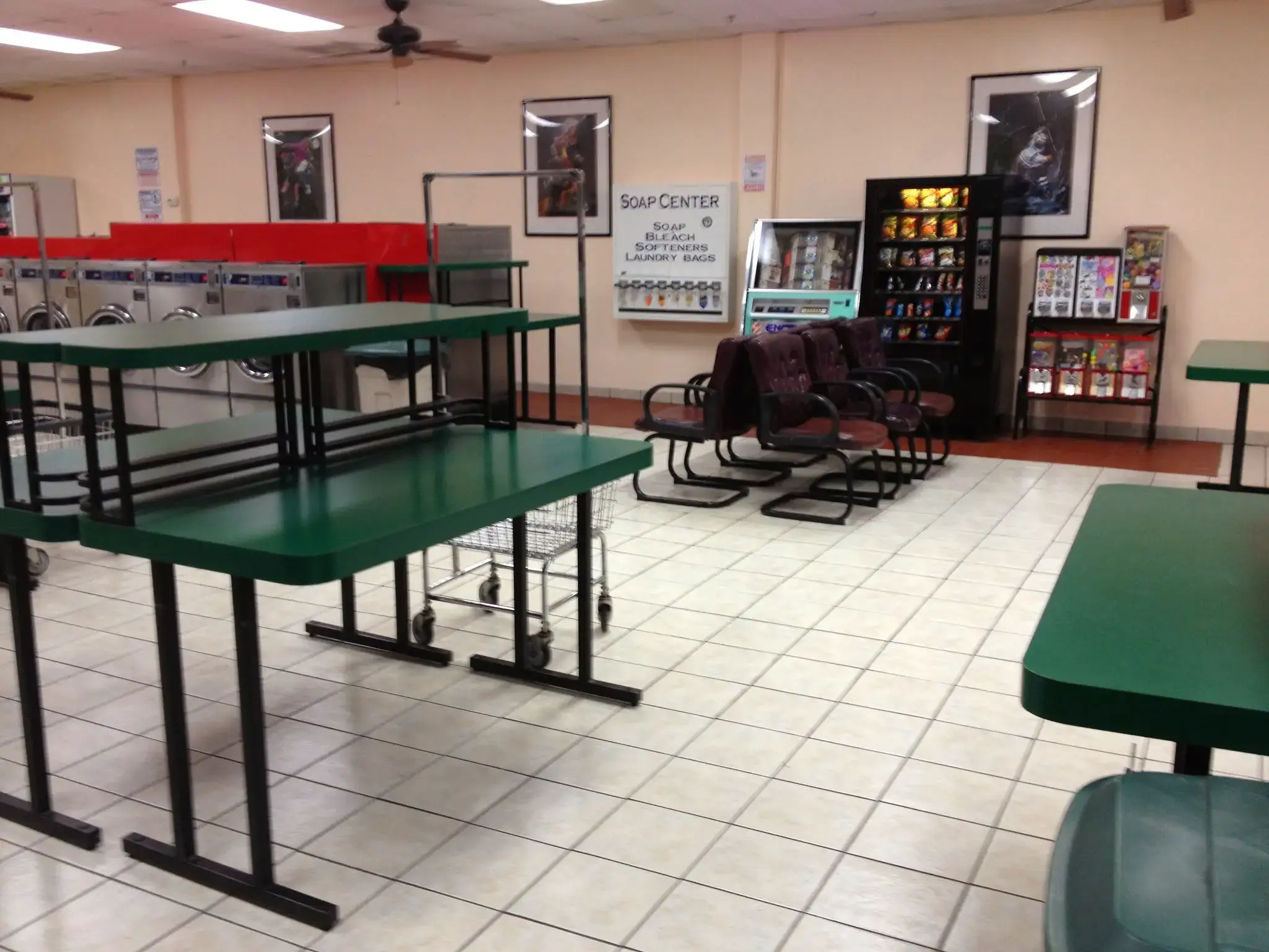Viva Coin Laundromat - Lavanderia thumbnail 20