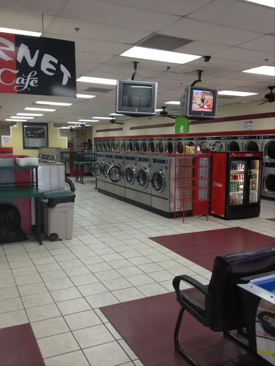 Viva Coin Laundromat - Lavanderia thumbnail 17