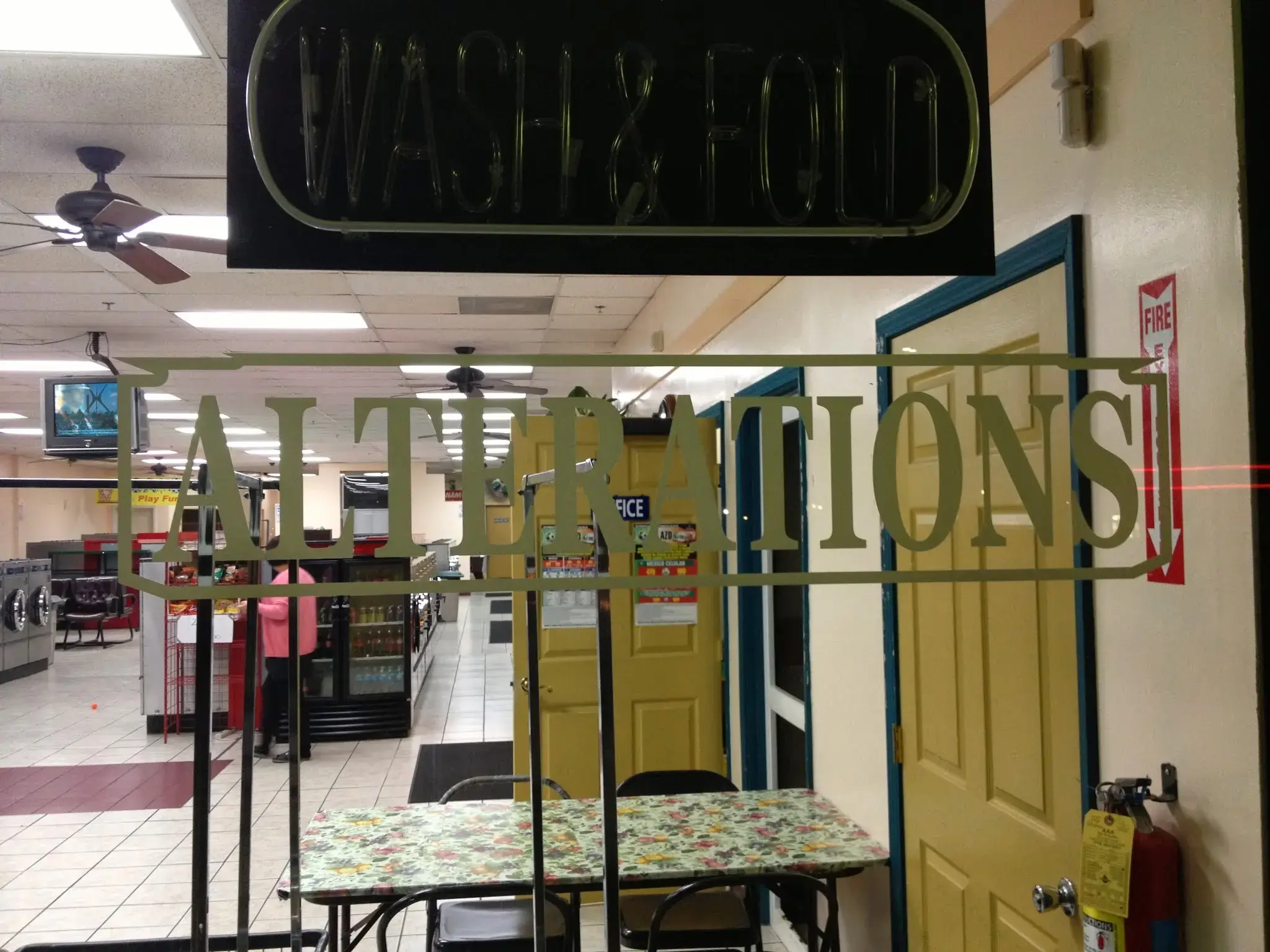 Viva Coin Laundromat - Lavanderia - Image 9