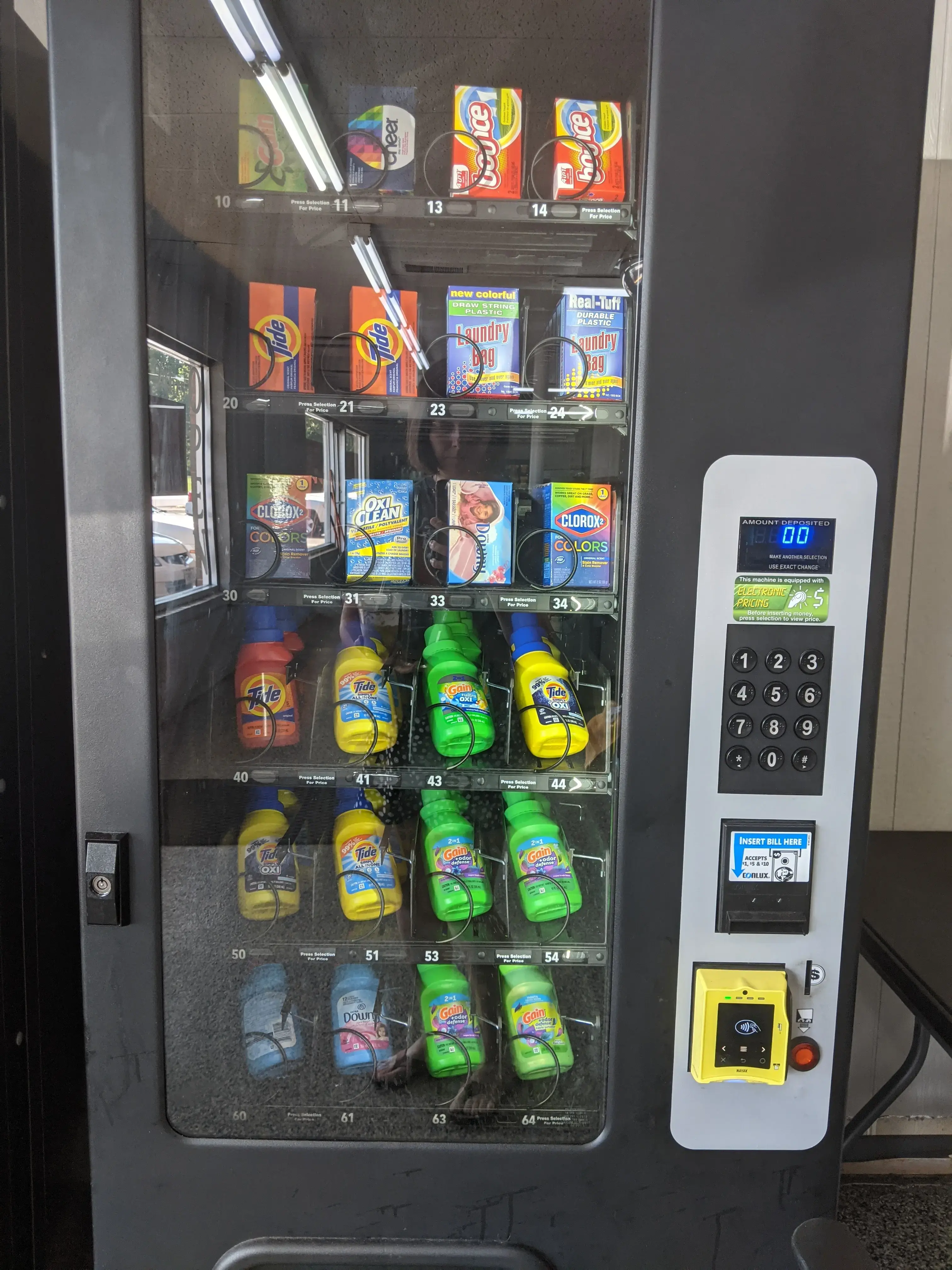 Vivion West Coin Laundry thumbnail 8