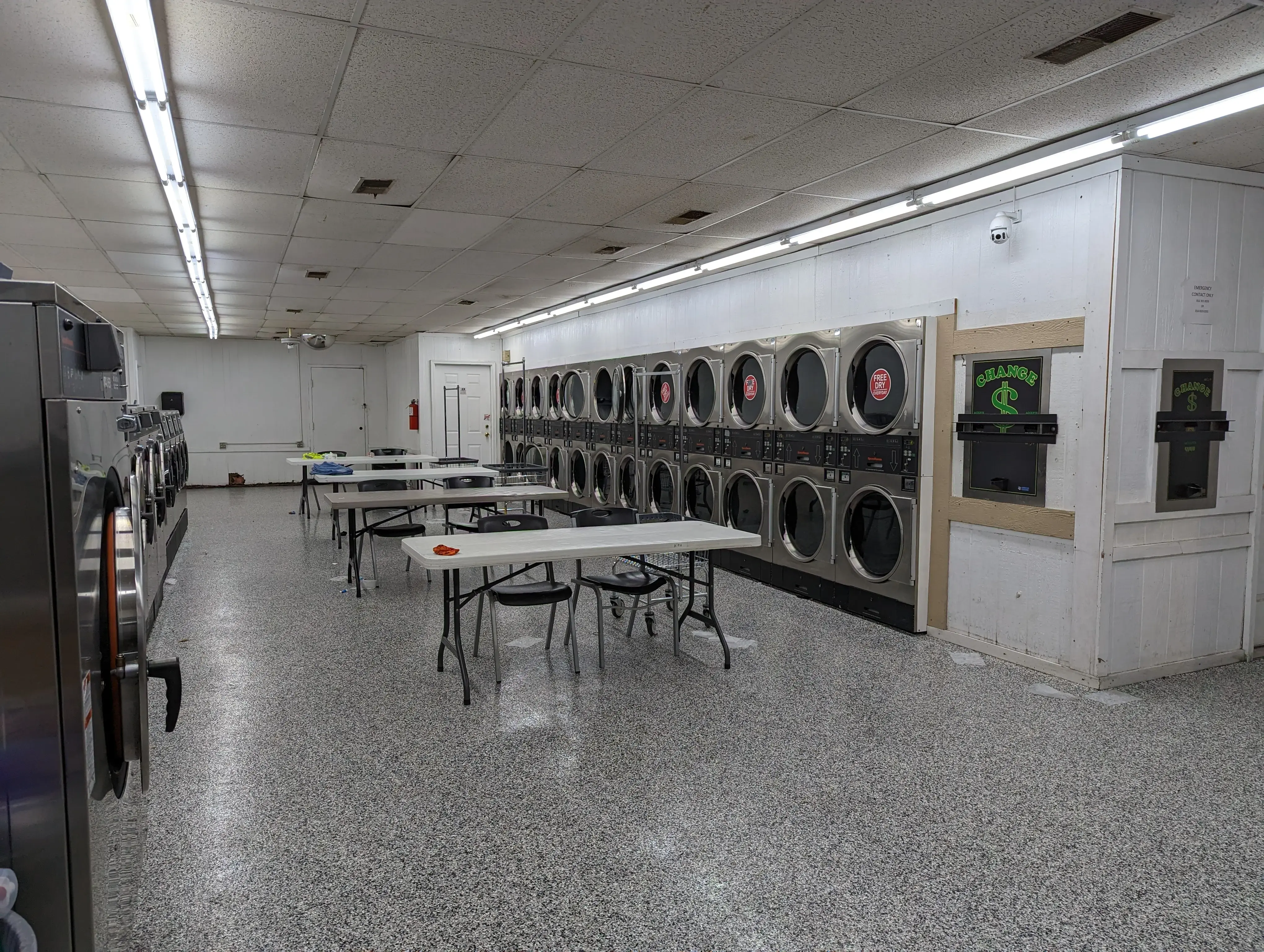 Vivion West Coin Laundry - Image 14
