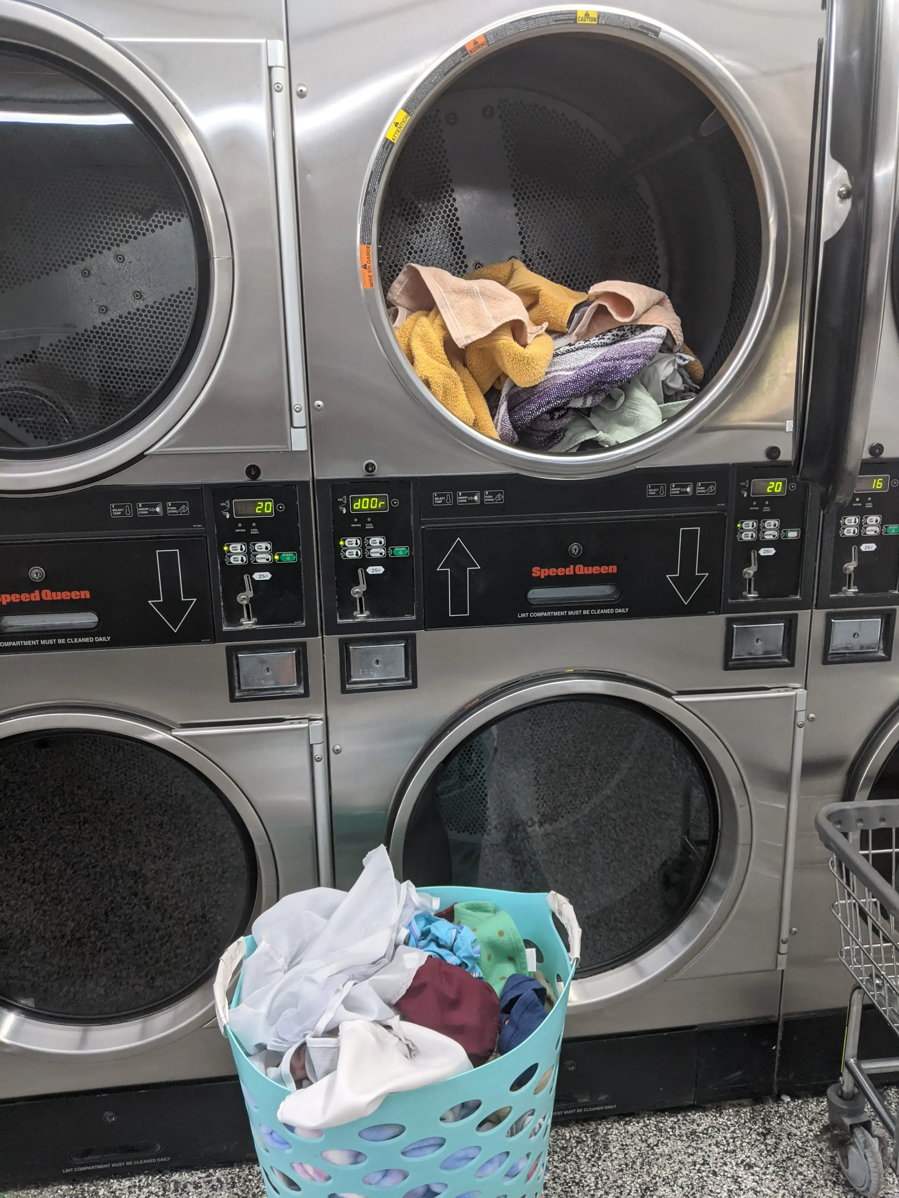 Vivion West Coin Laundry - Image 4