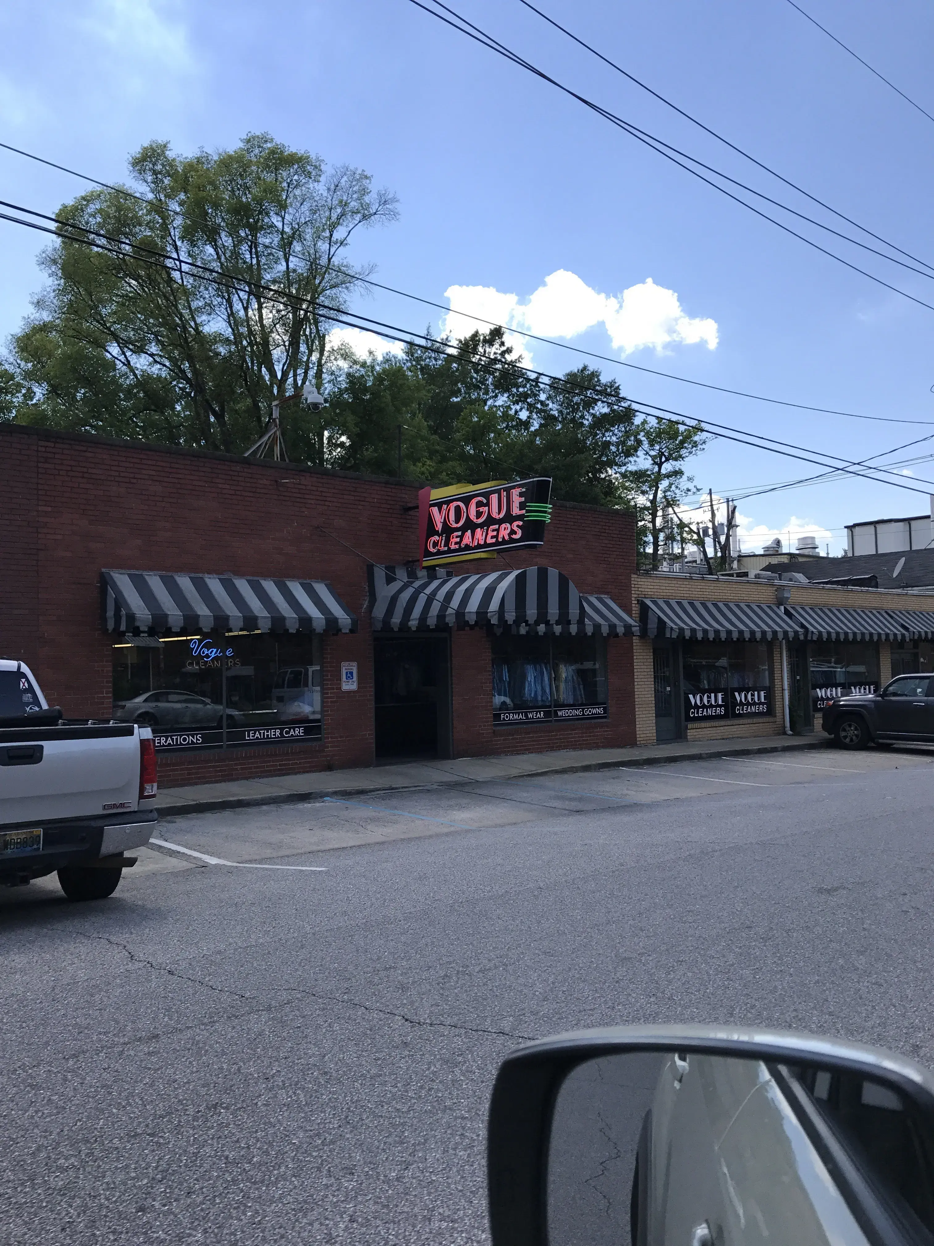 Vogue Cleaners thumbnail 14