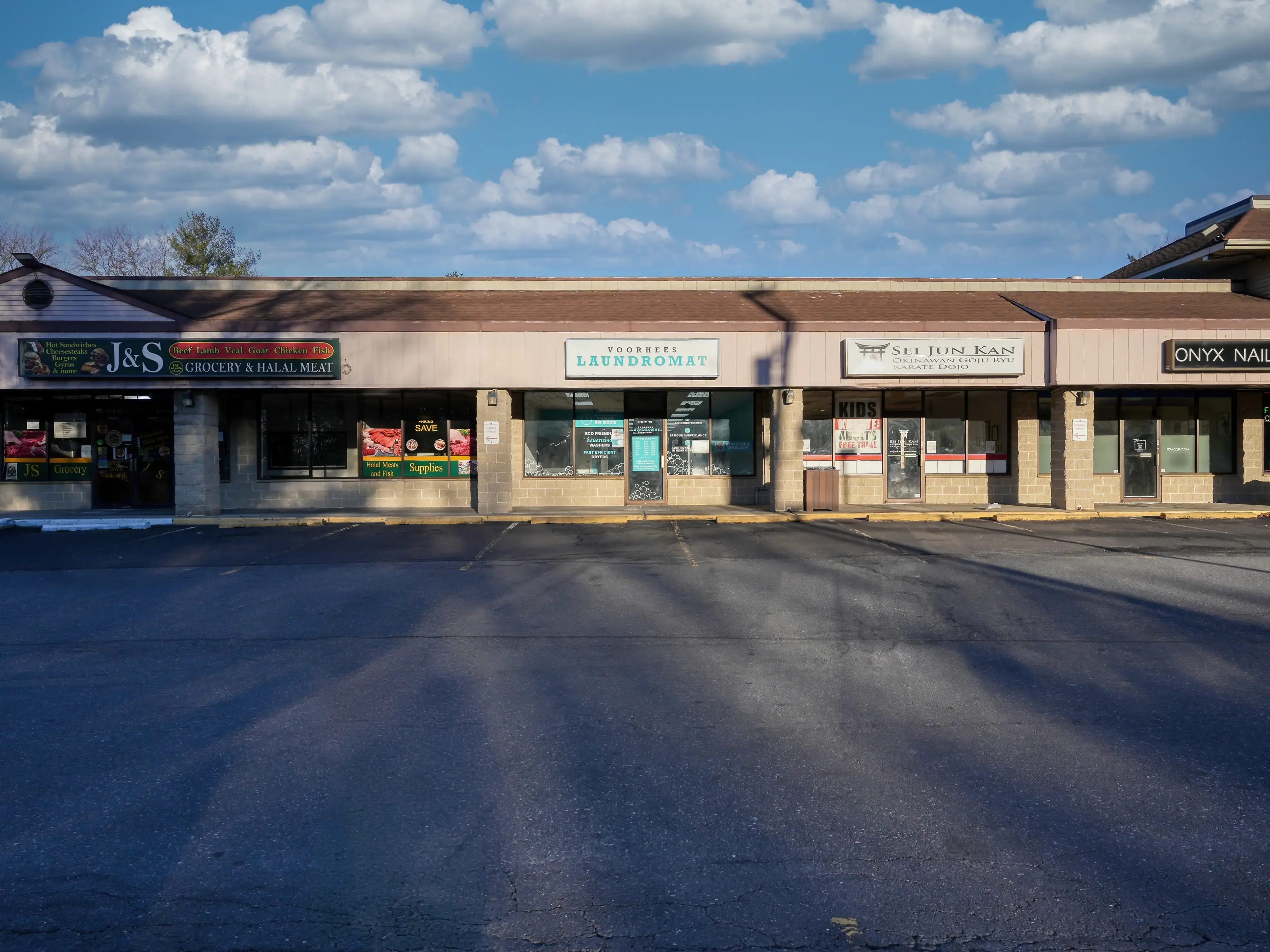 Voorhees Laundromat - Image 4