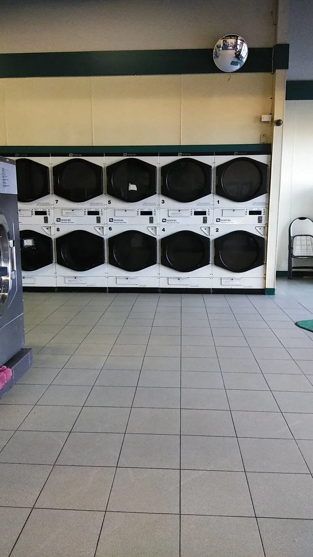 W & H 112 Laundry - Image 5