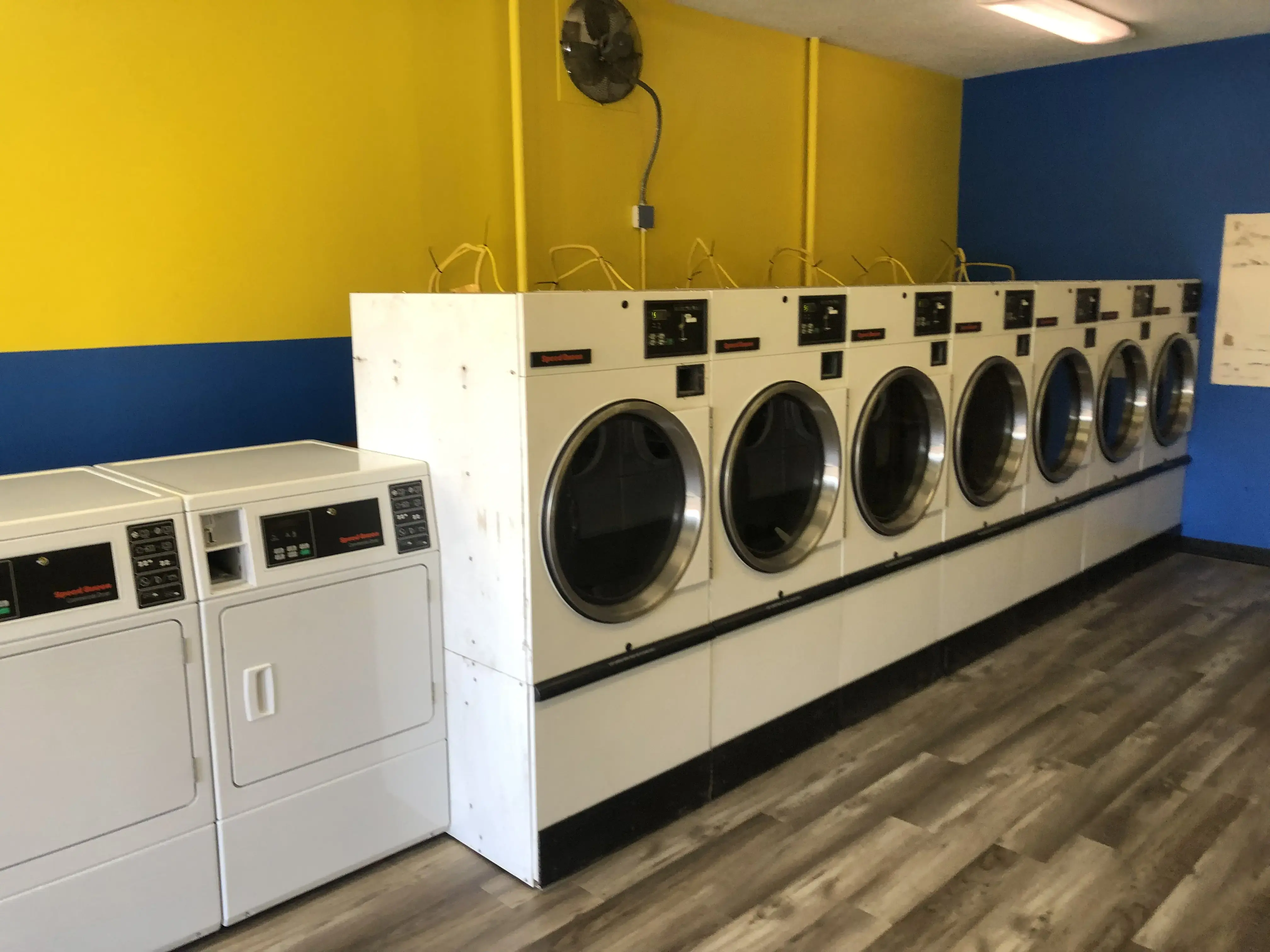 W Pearl Street Laundry thumbnail 17