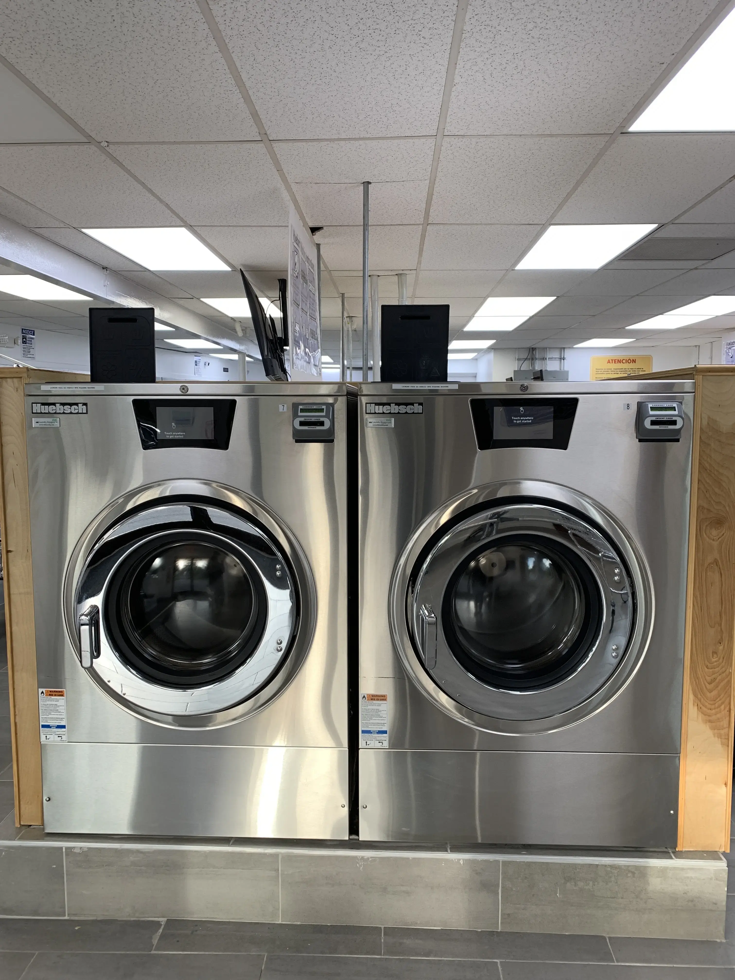 Wafa's Laundromat thumbnail 8