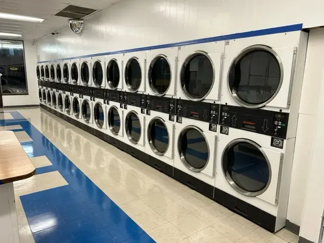 Wall2Wall Laundry thumbnail 13