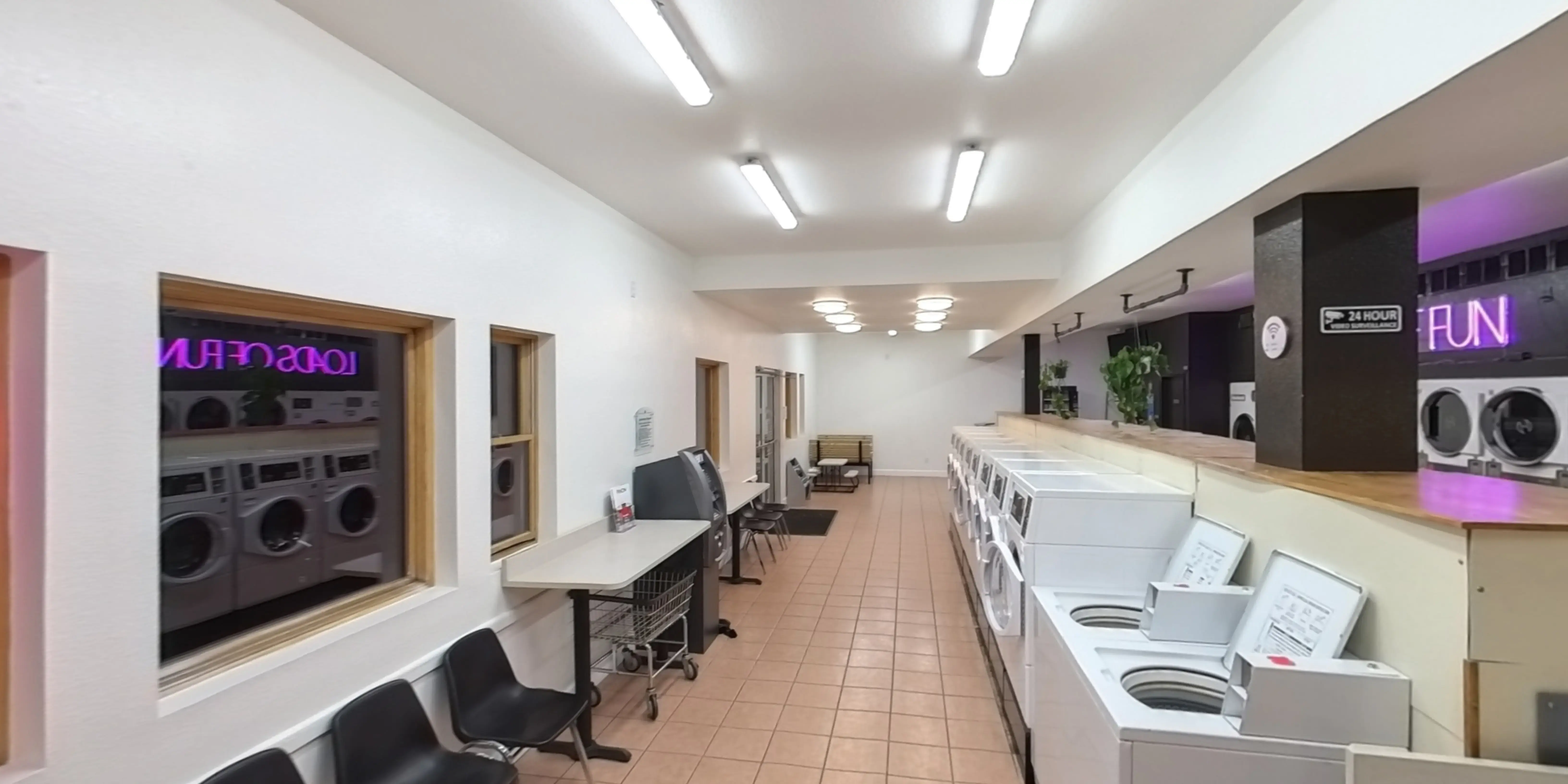 Wally's Laundromat - Image 5