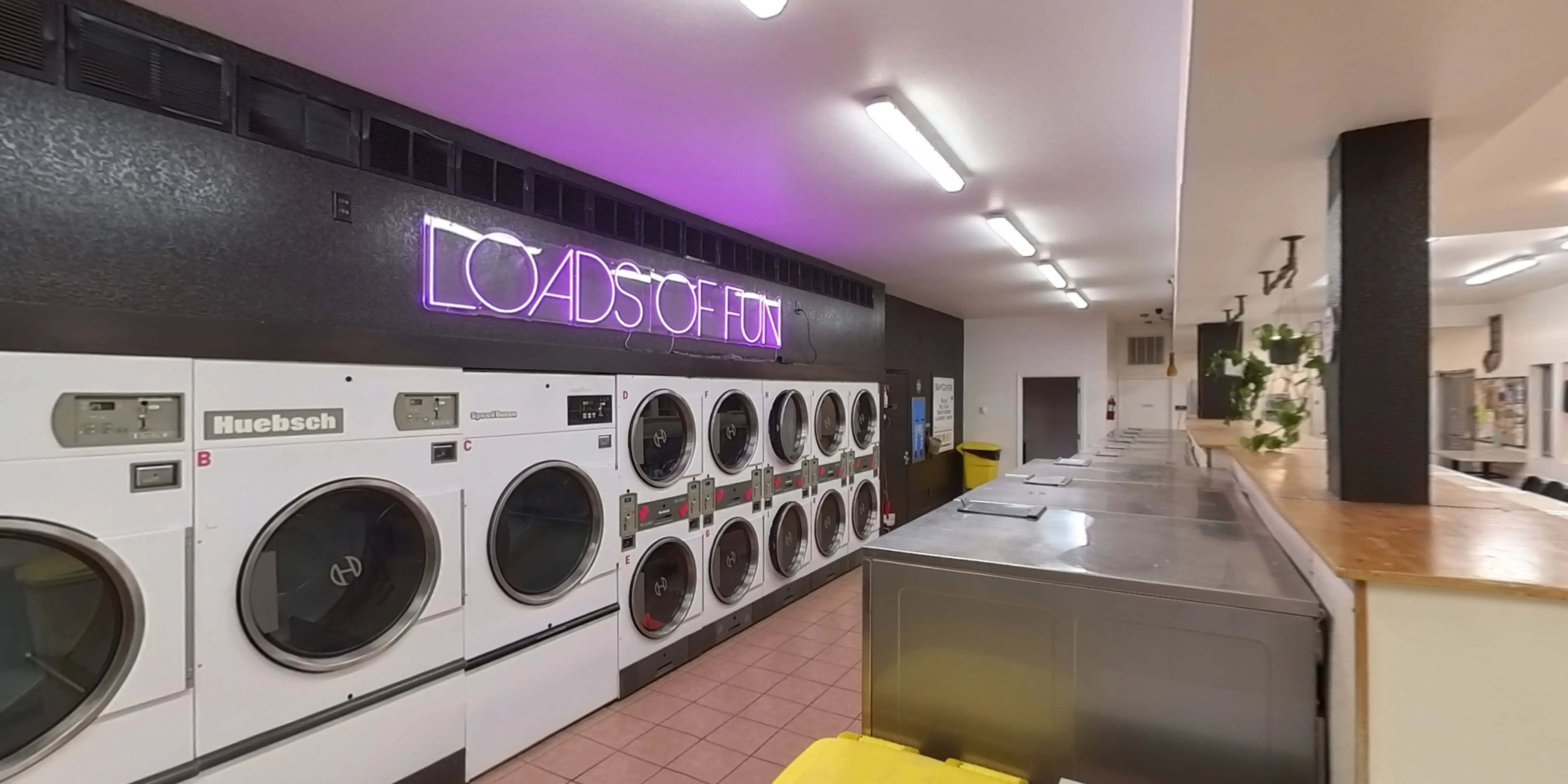 Wally's Laundromat - Image 14