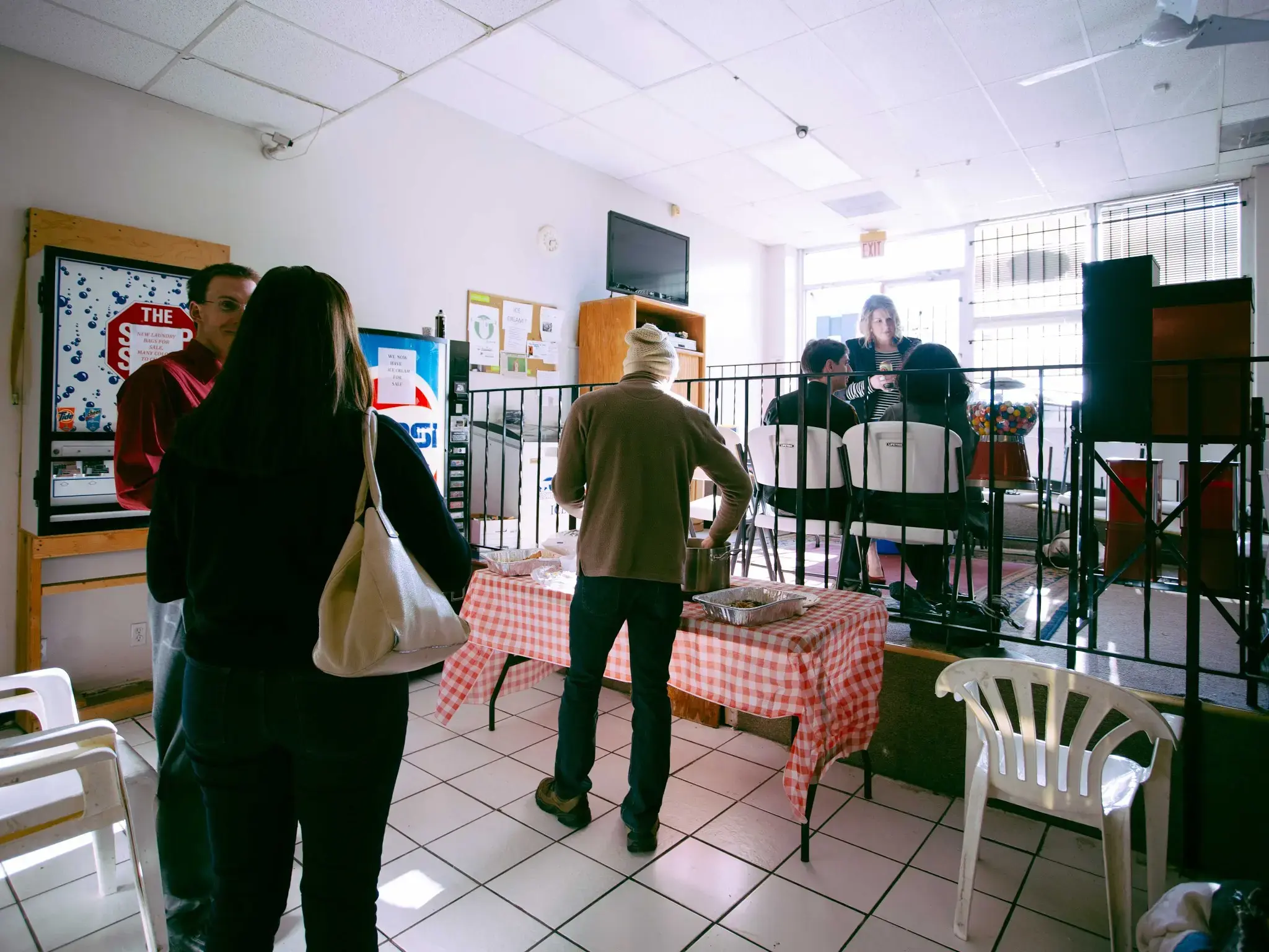 Walnut Place Laundromat thumbnail 16