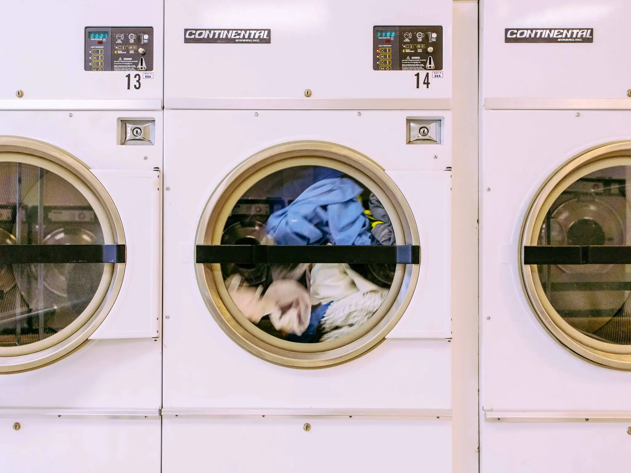Walnut Place Laundromat thumbnail 14
