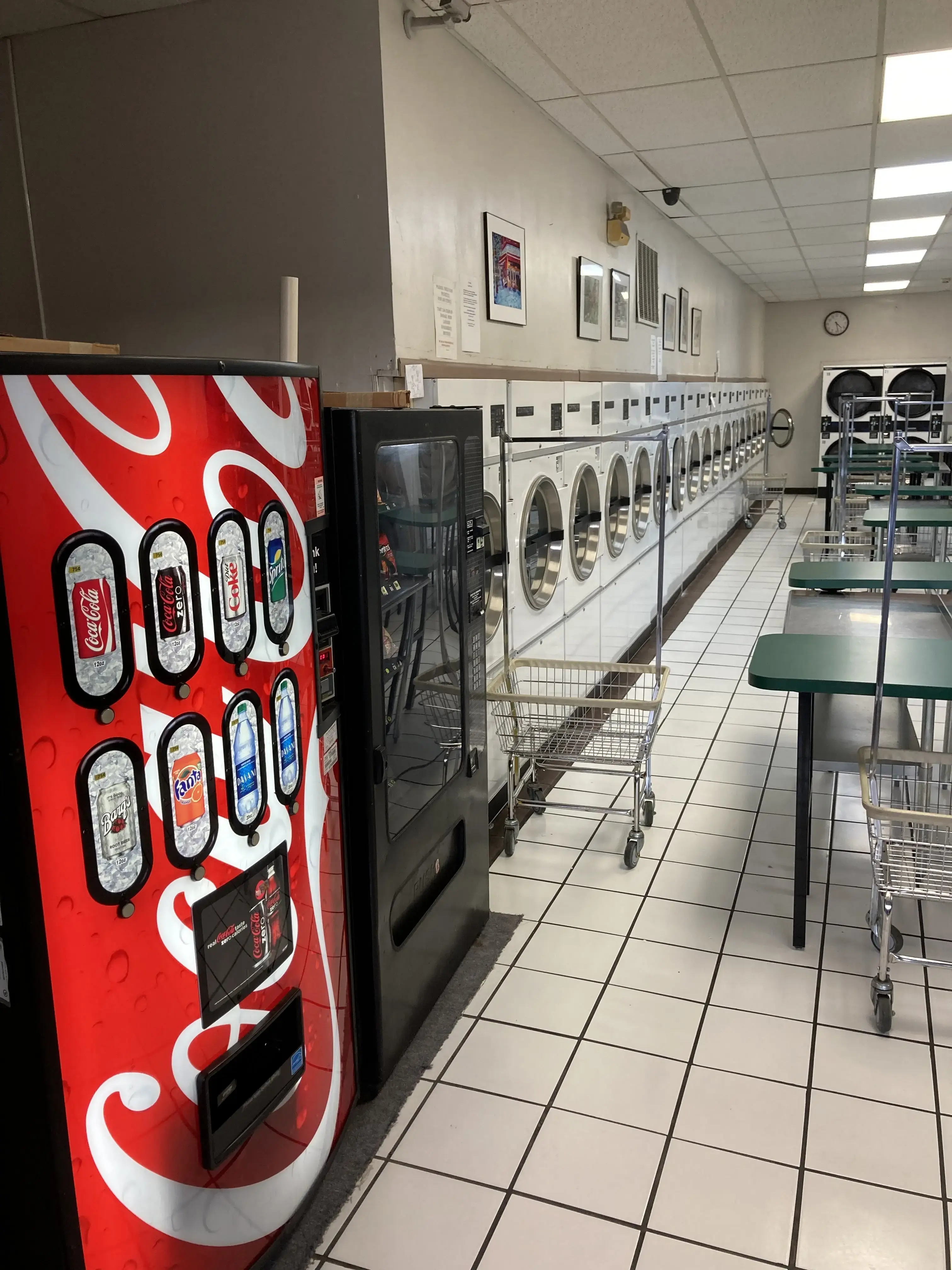 Walnut Place Laundromat thumbnail 12