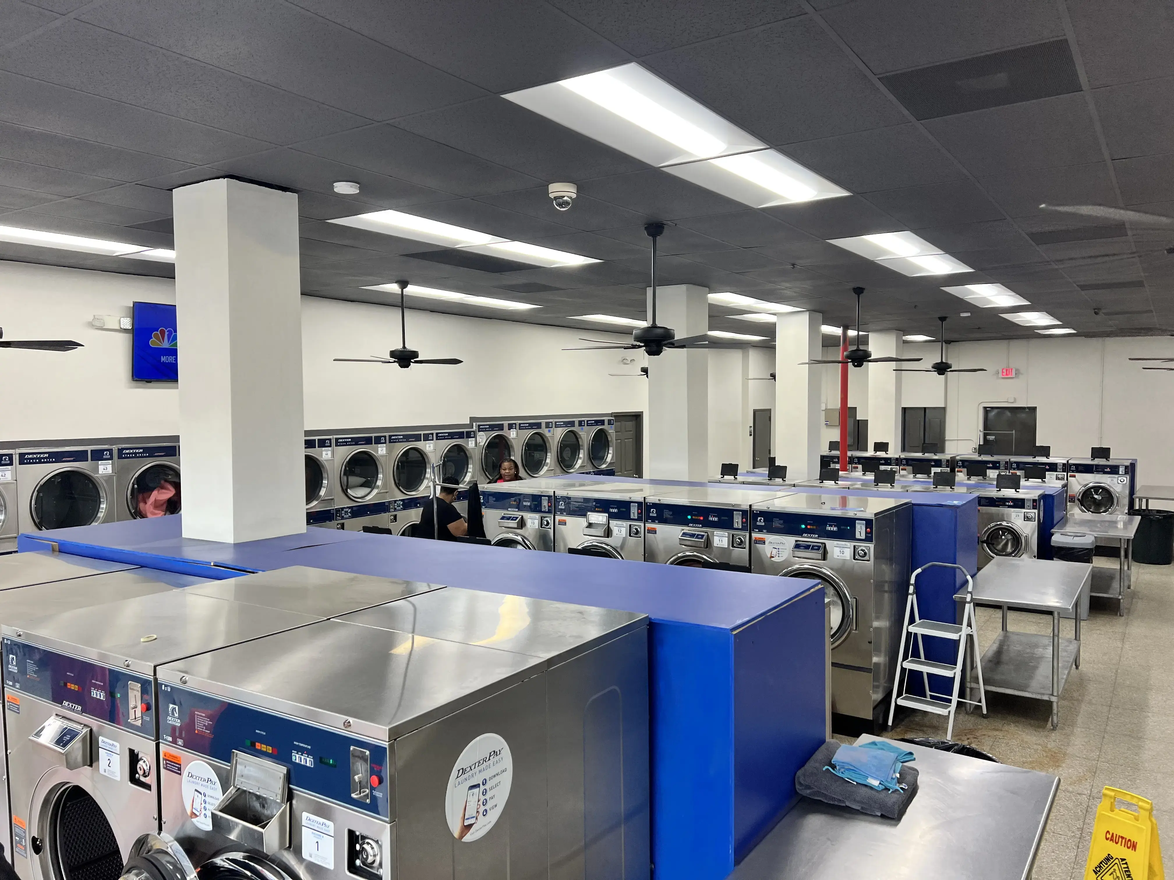 Walters Lane Laundromat - Image 13