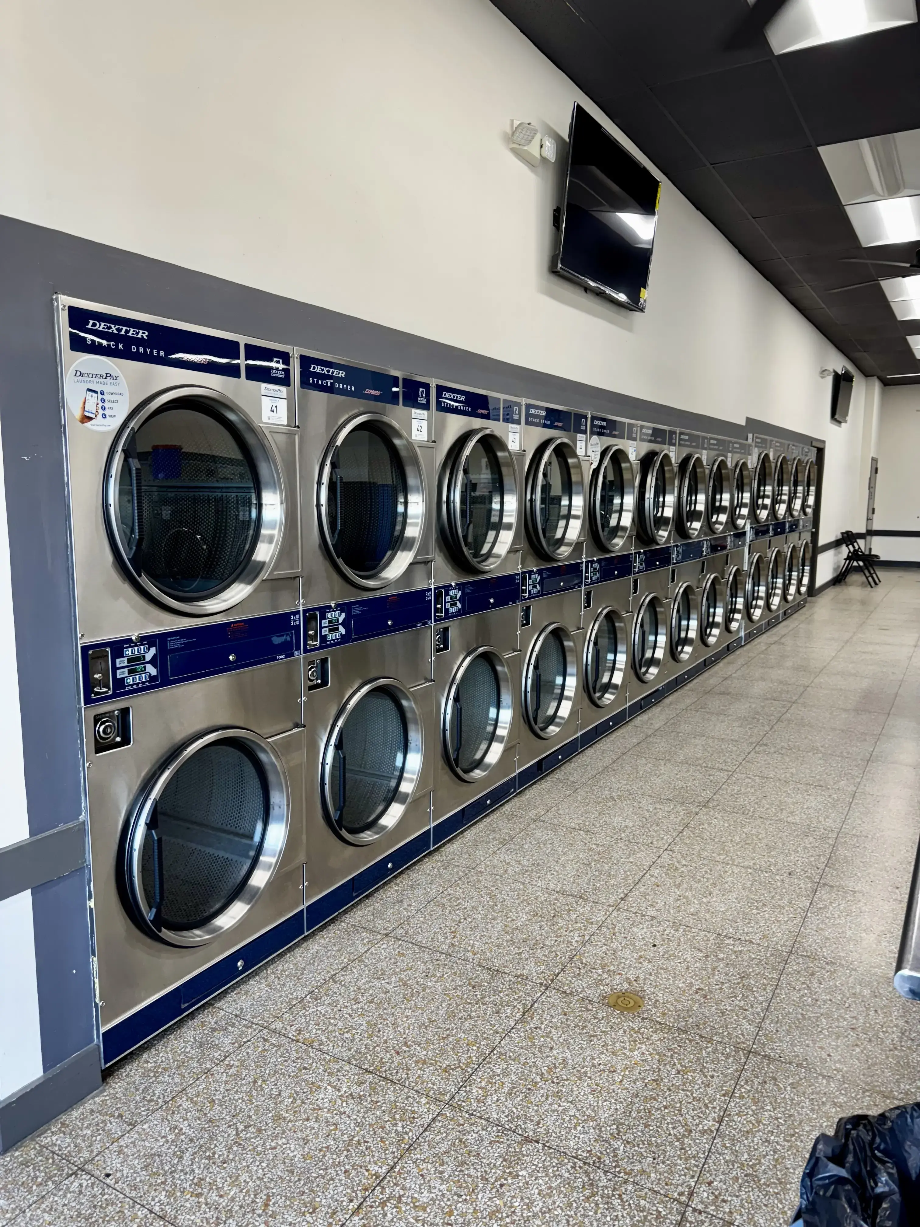 Walters Lane Laundromat thumbnail 16