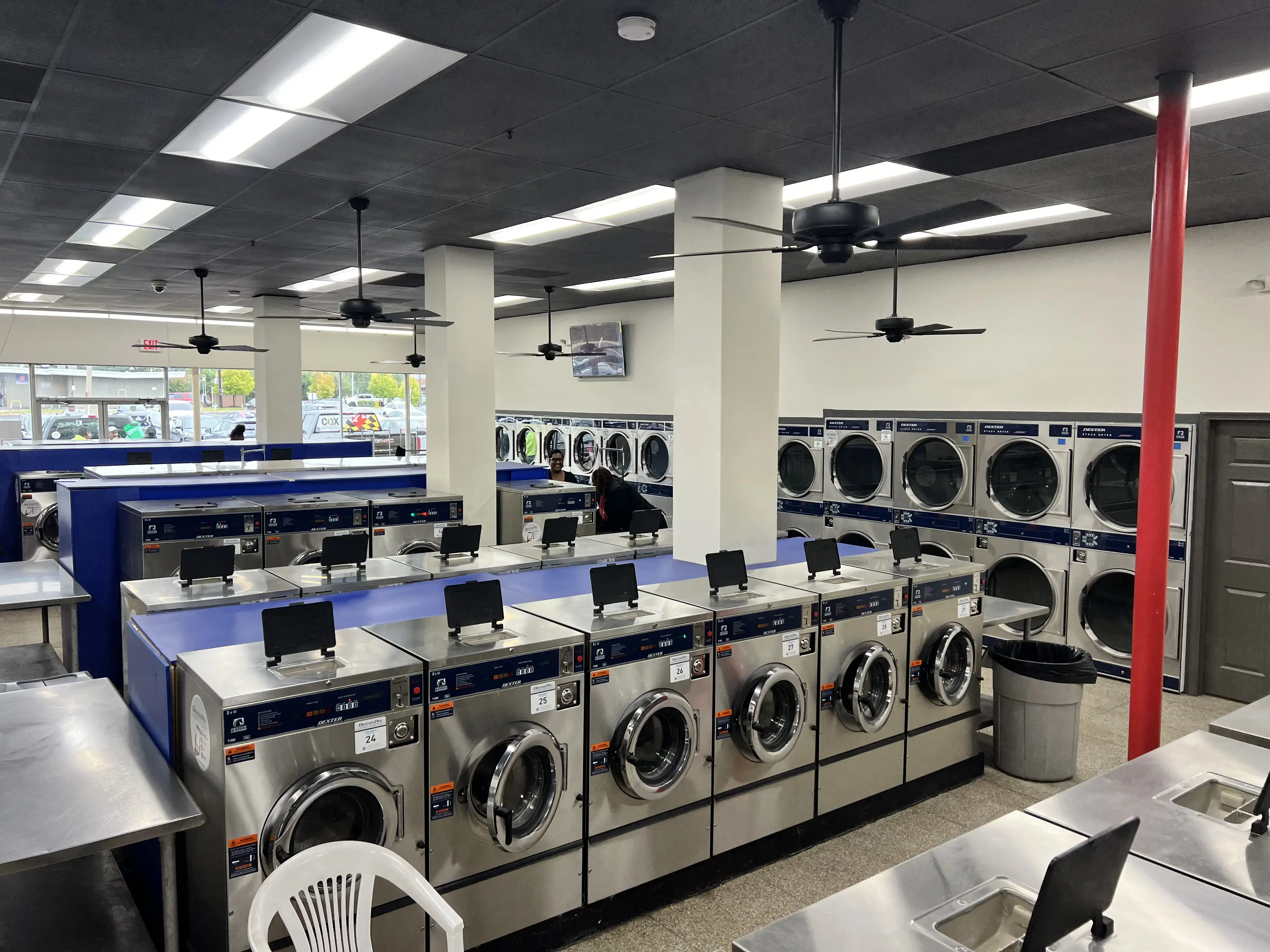 Walters Lane Laundromat - Image 15