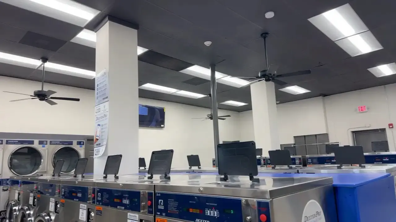 Walters Lane Laundromat - Image 2