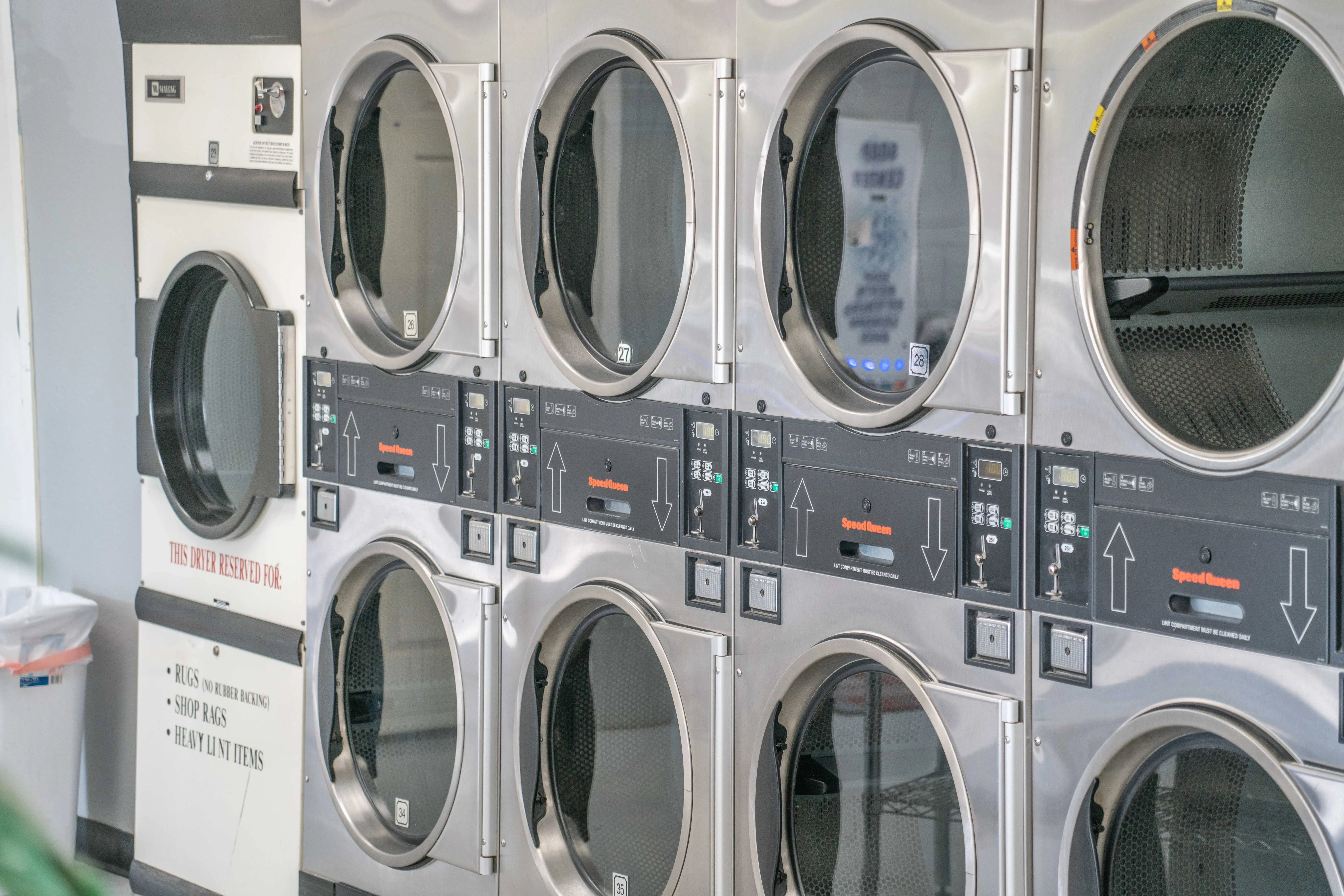 Warner Super Clean Laundry thumbnail 11