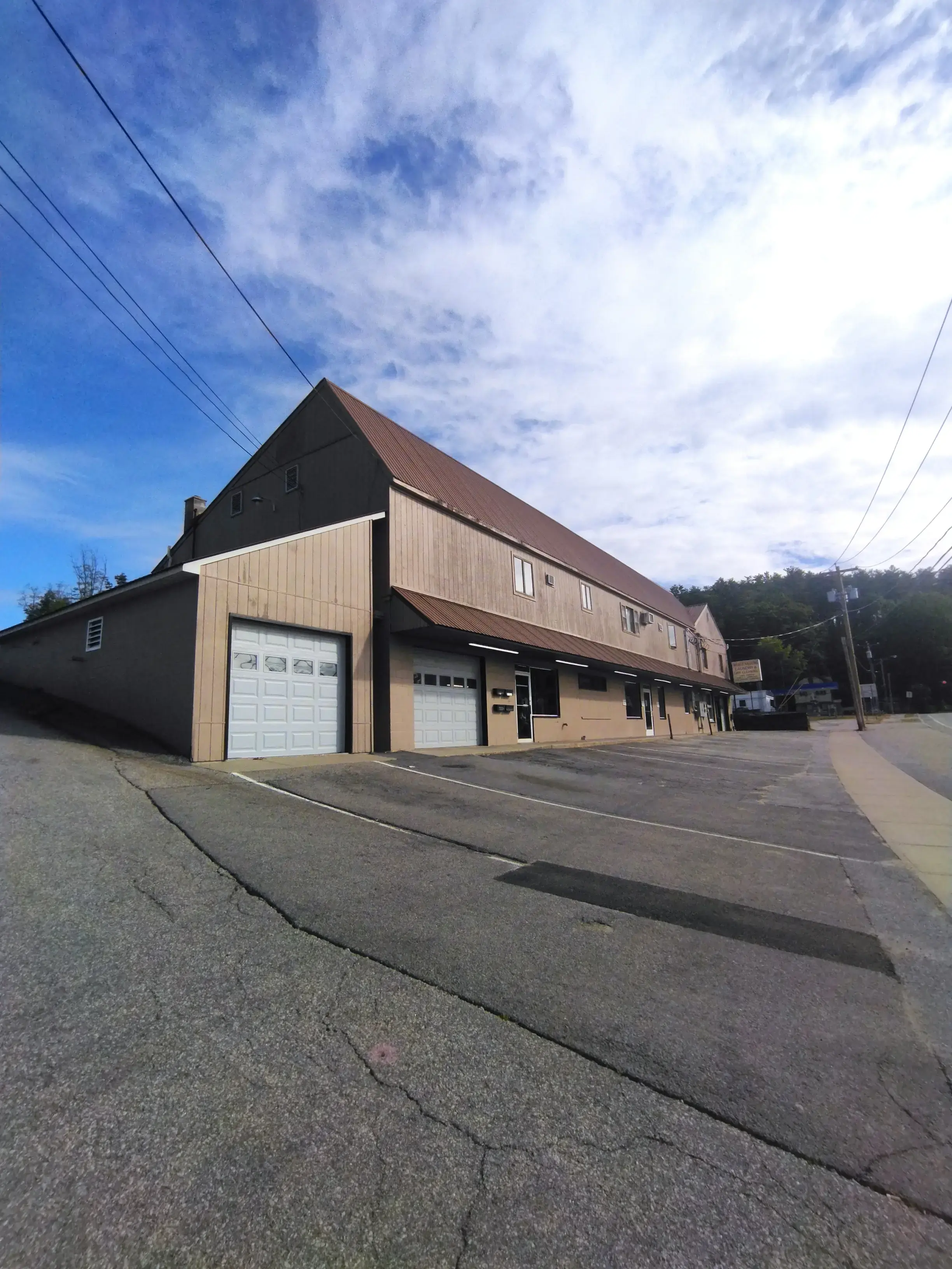 Warrensburg Laundry & Dry Cleaning - Image 4