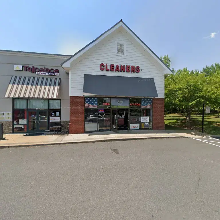 Warrenton Center Cleaners thumbnail 9