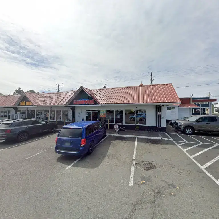 Warrenton Coin Laundromat thumbnail 13