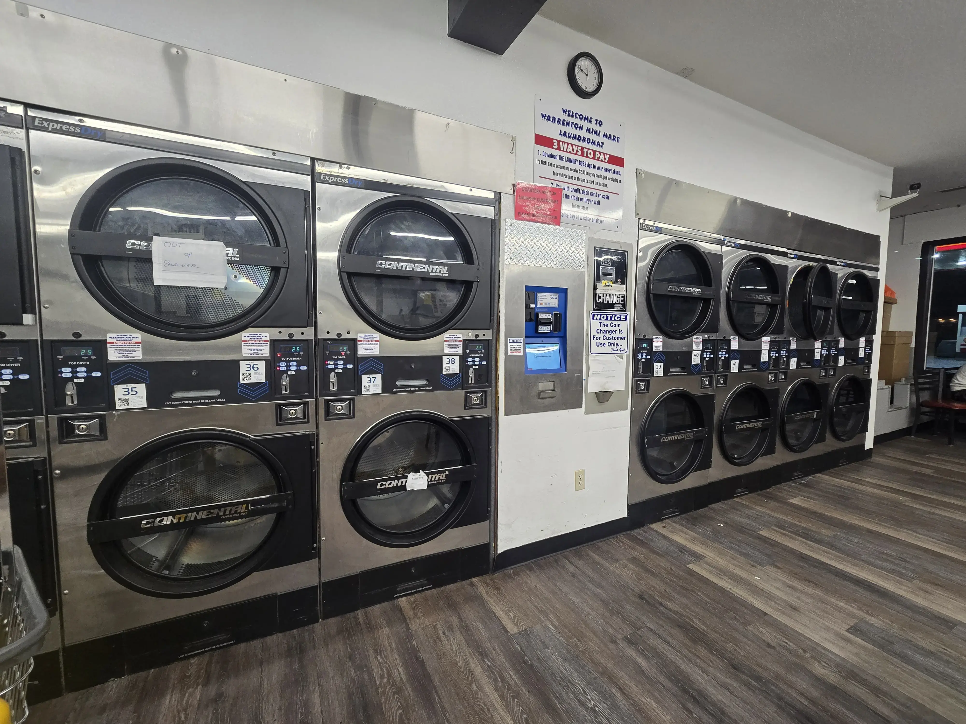 Warrenton Coin Laundromat thumbnail 15