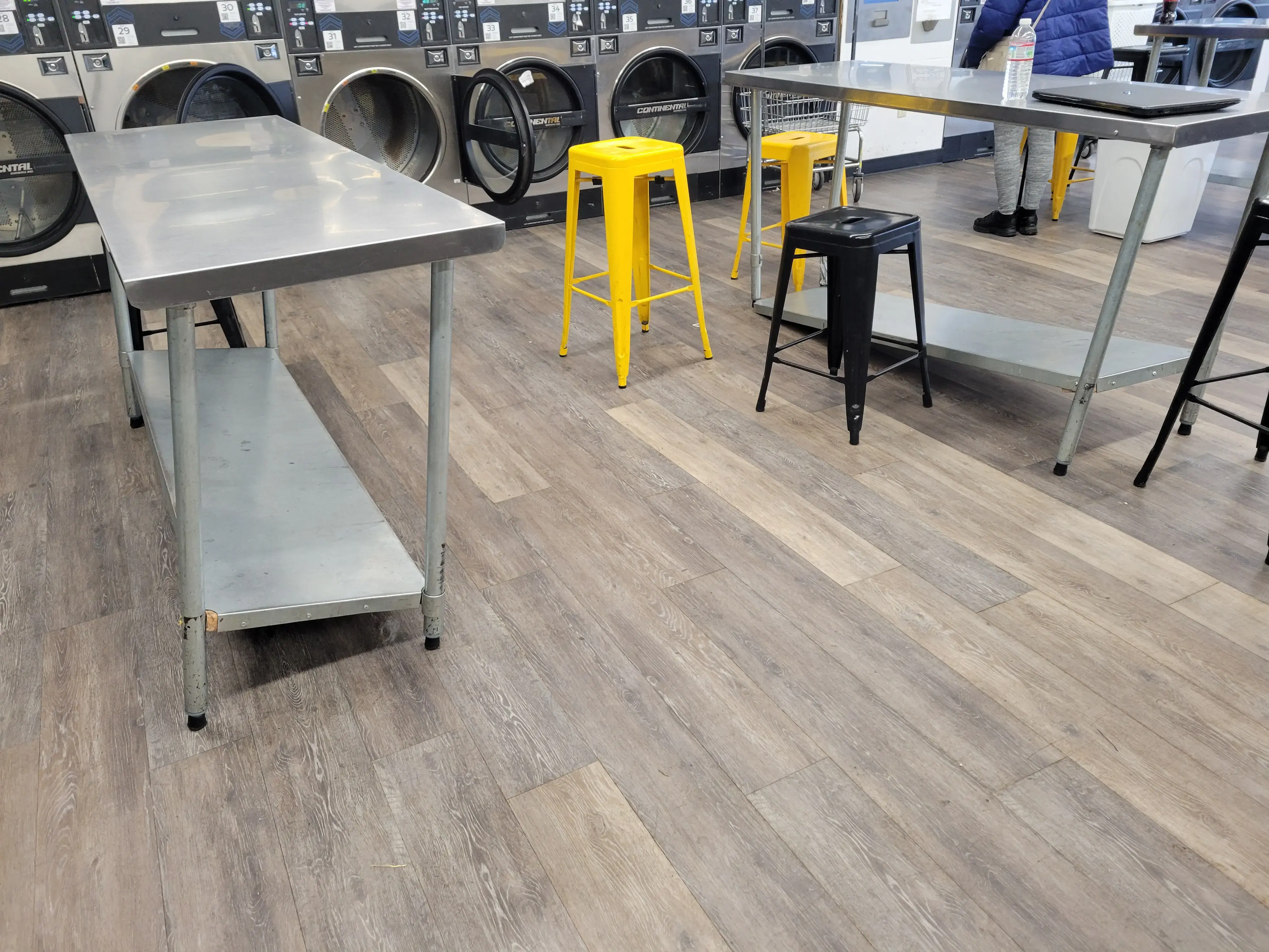 Warrenton Coin Laundromat - Image 4