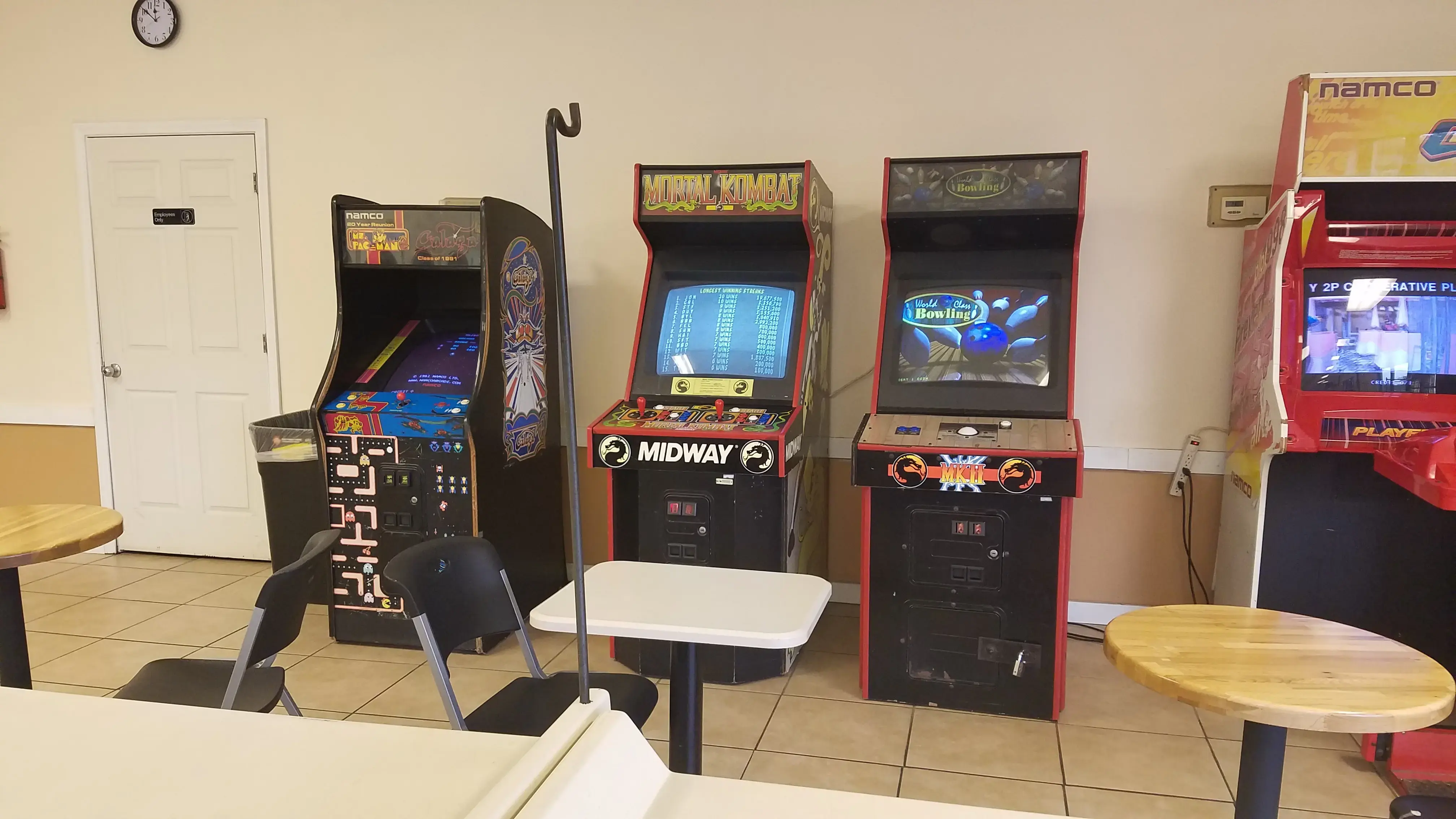 Wasco Clean Coin Laundry - Image 14