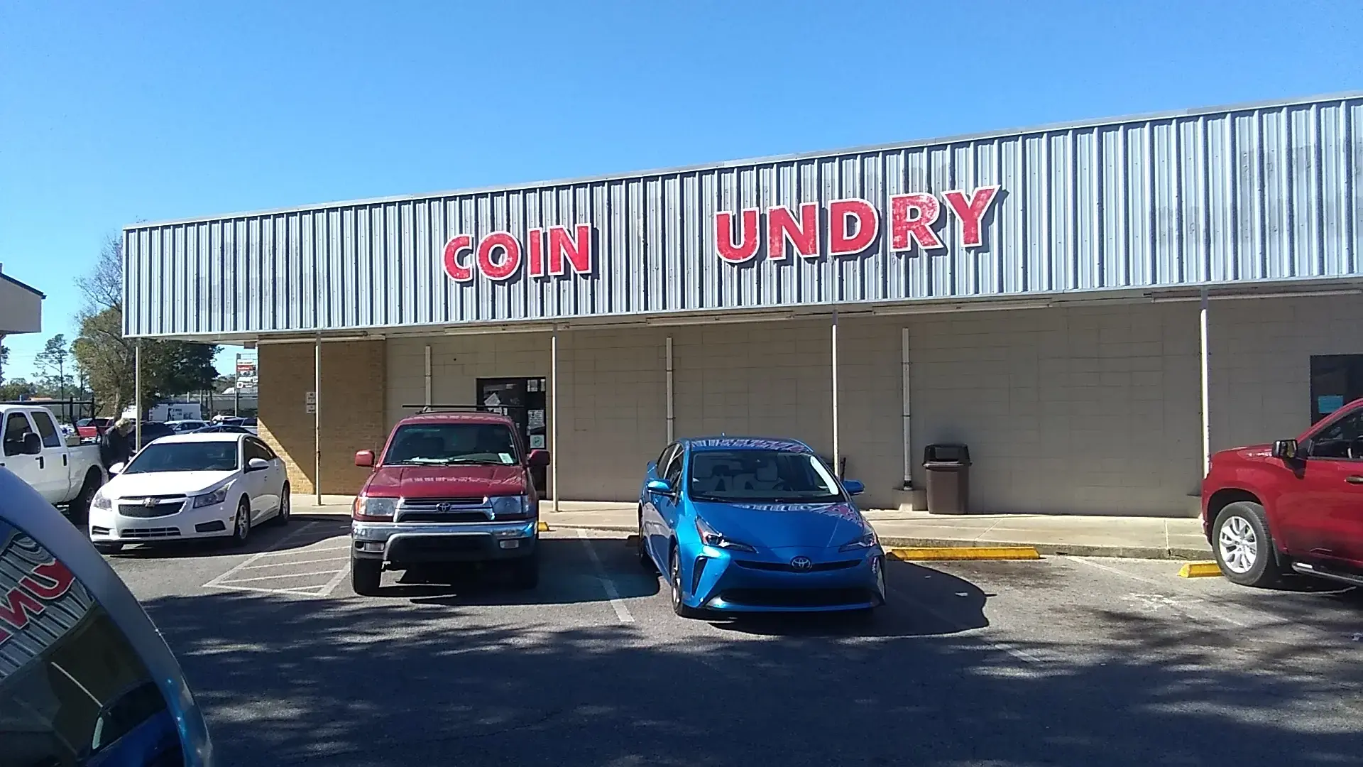 Wasco Clean Coin Laundry thumbnail 4