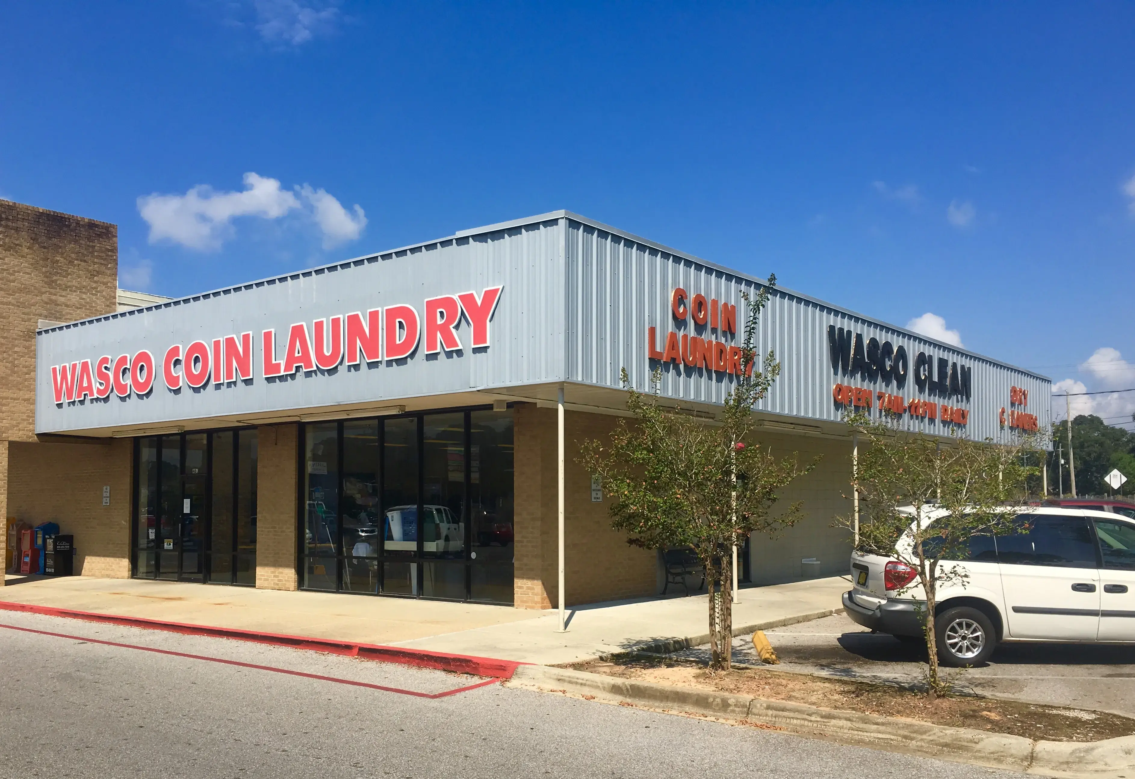 Wasco Clean Coin Laundry thumbnail 5