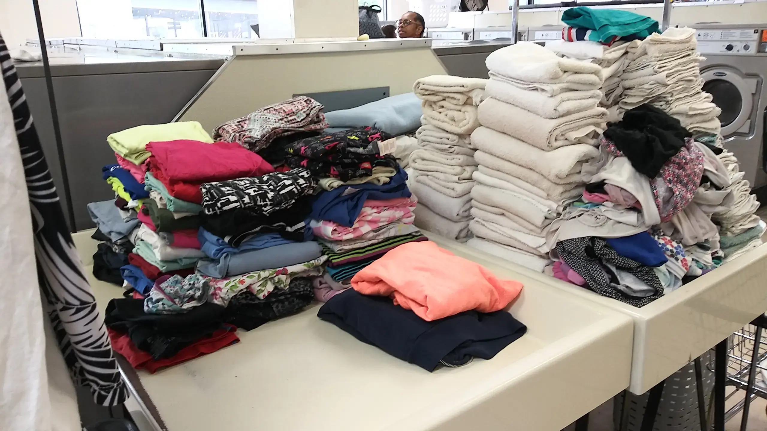 Wasco Clean Coin Laundry - Image 3