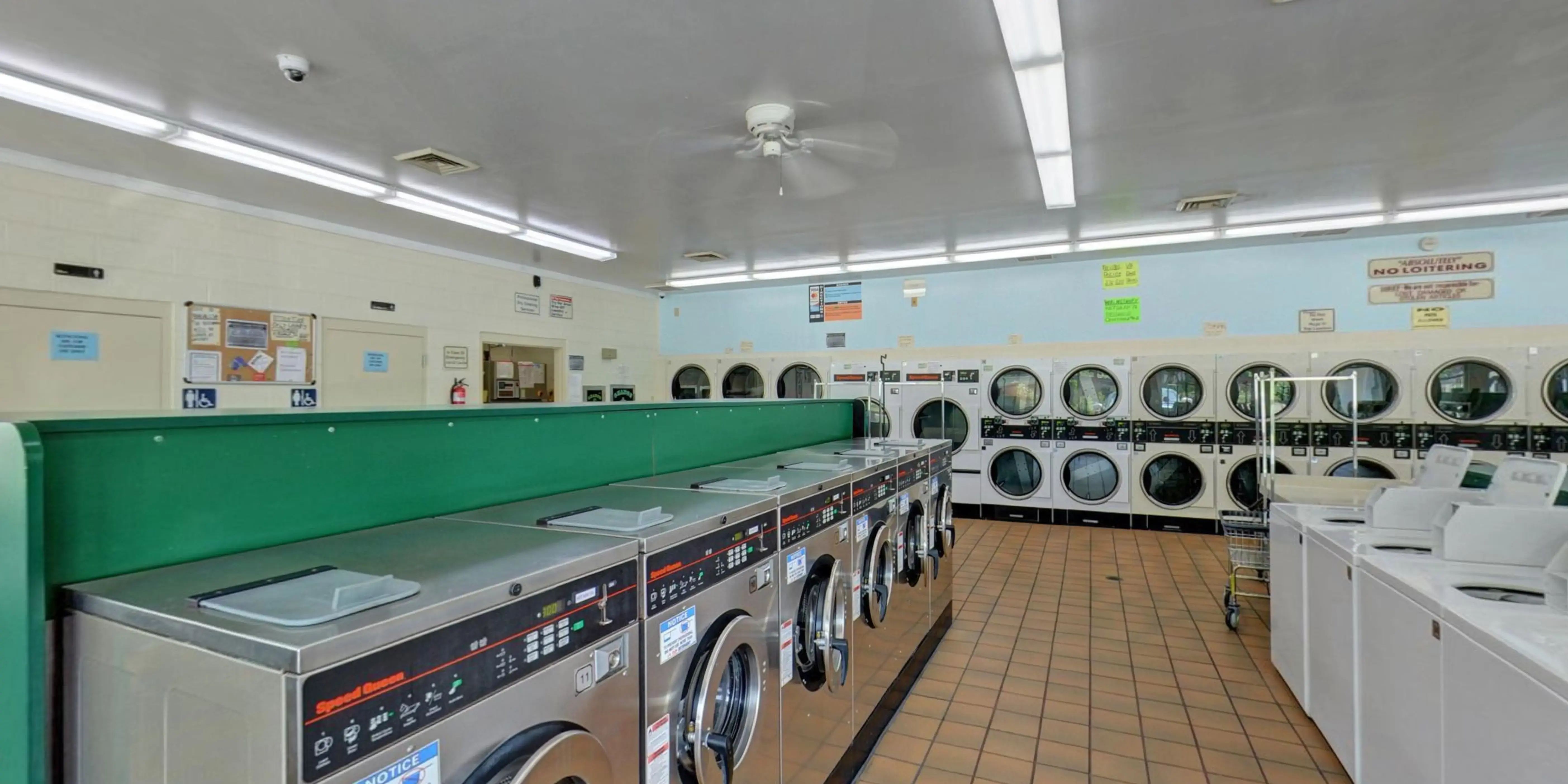 Wash-A-Teria - Image 19
