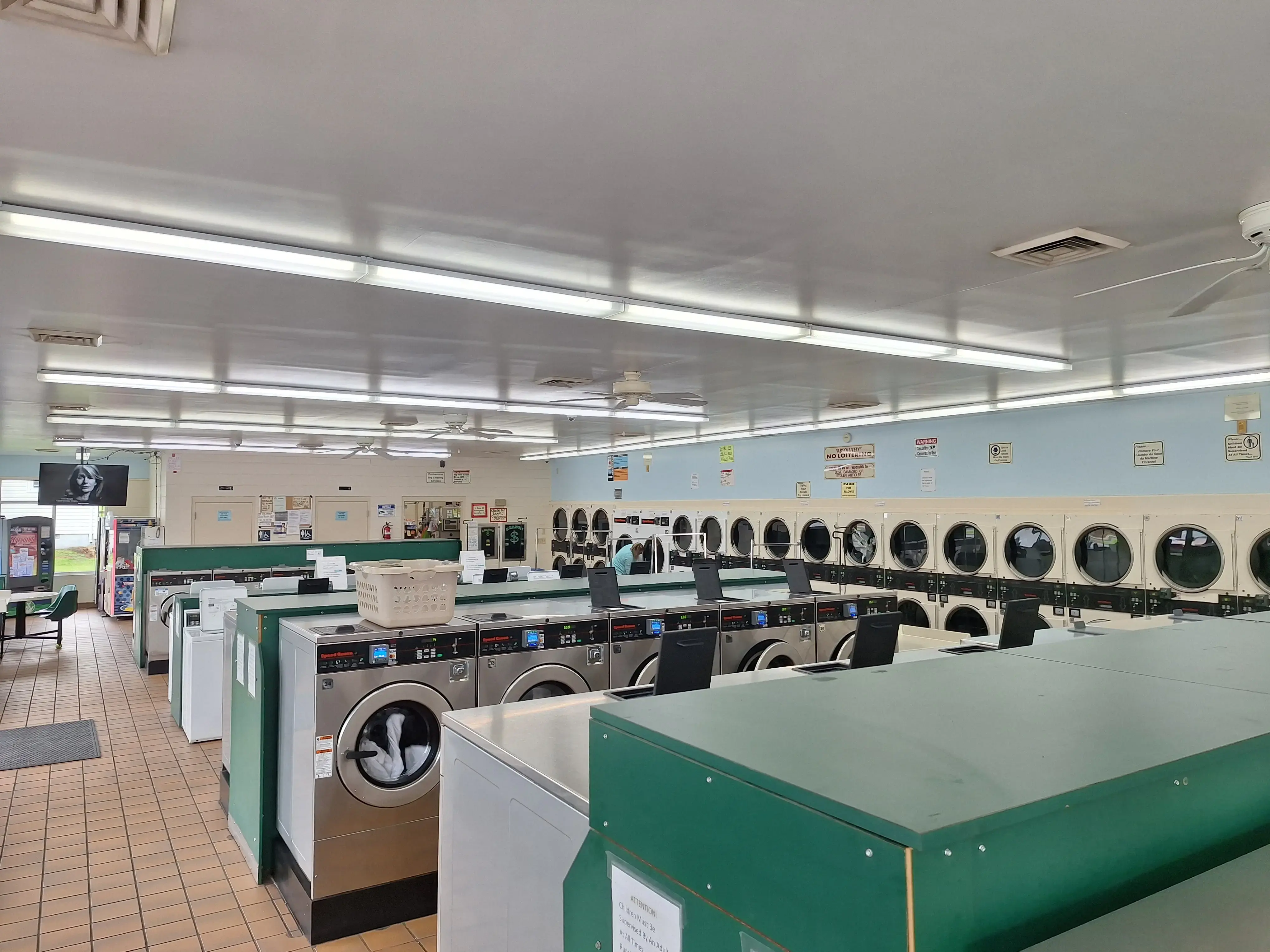 Wash-A-Teria - Image 3