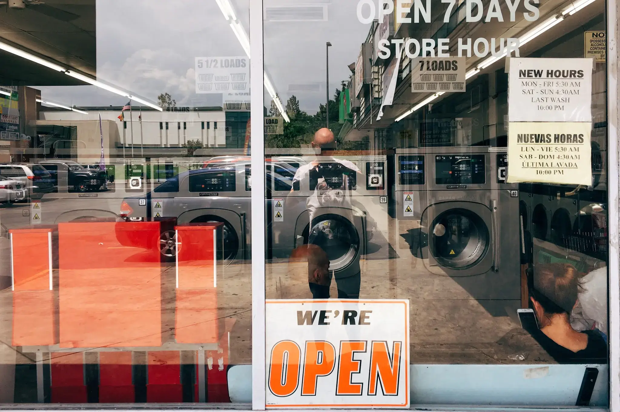 Wash and Fold Laundromat - Image 20
