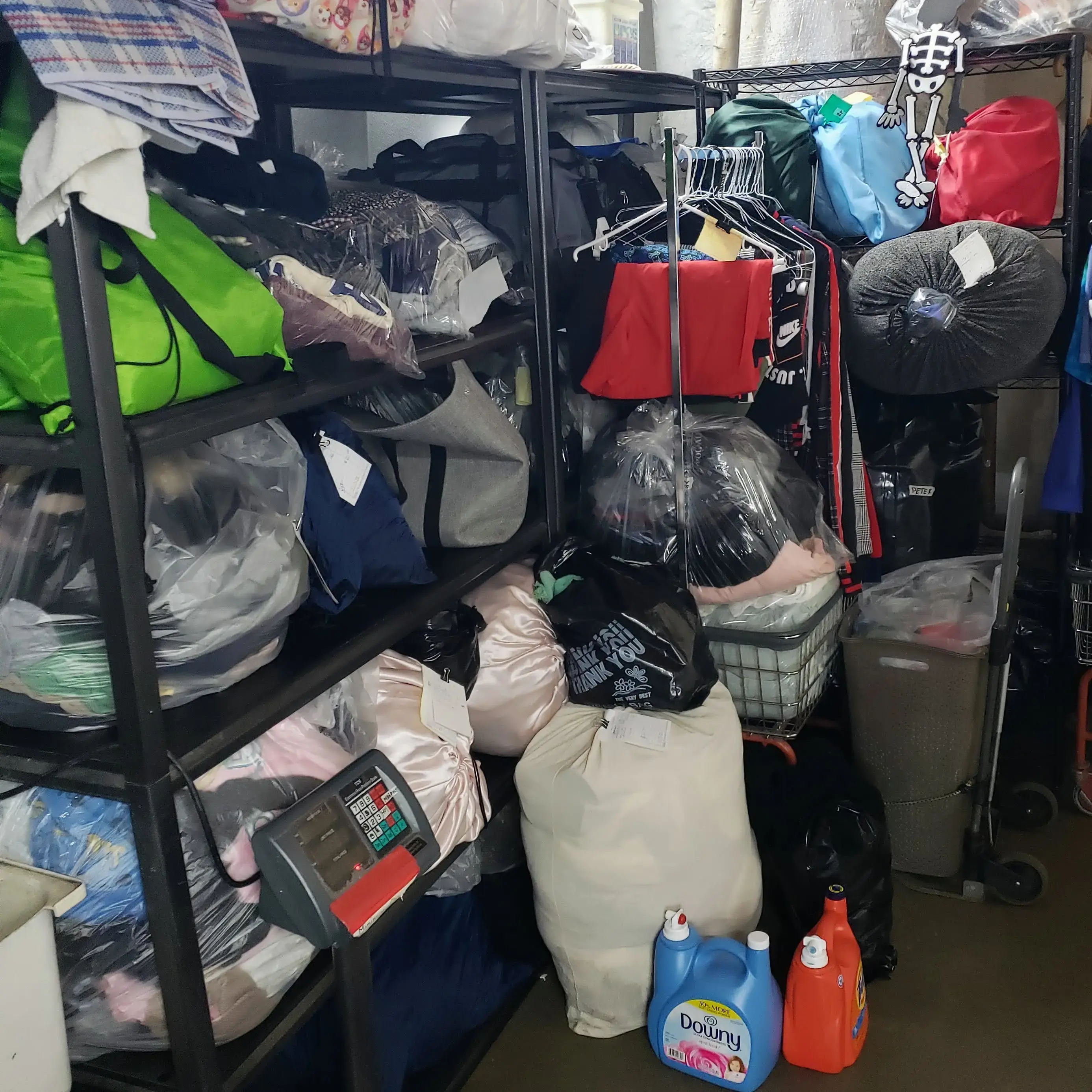 Wash and Fold Laundromat - Image 9