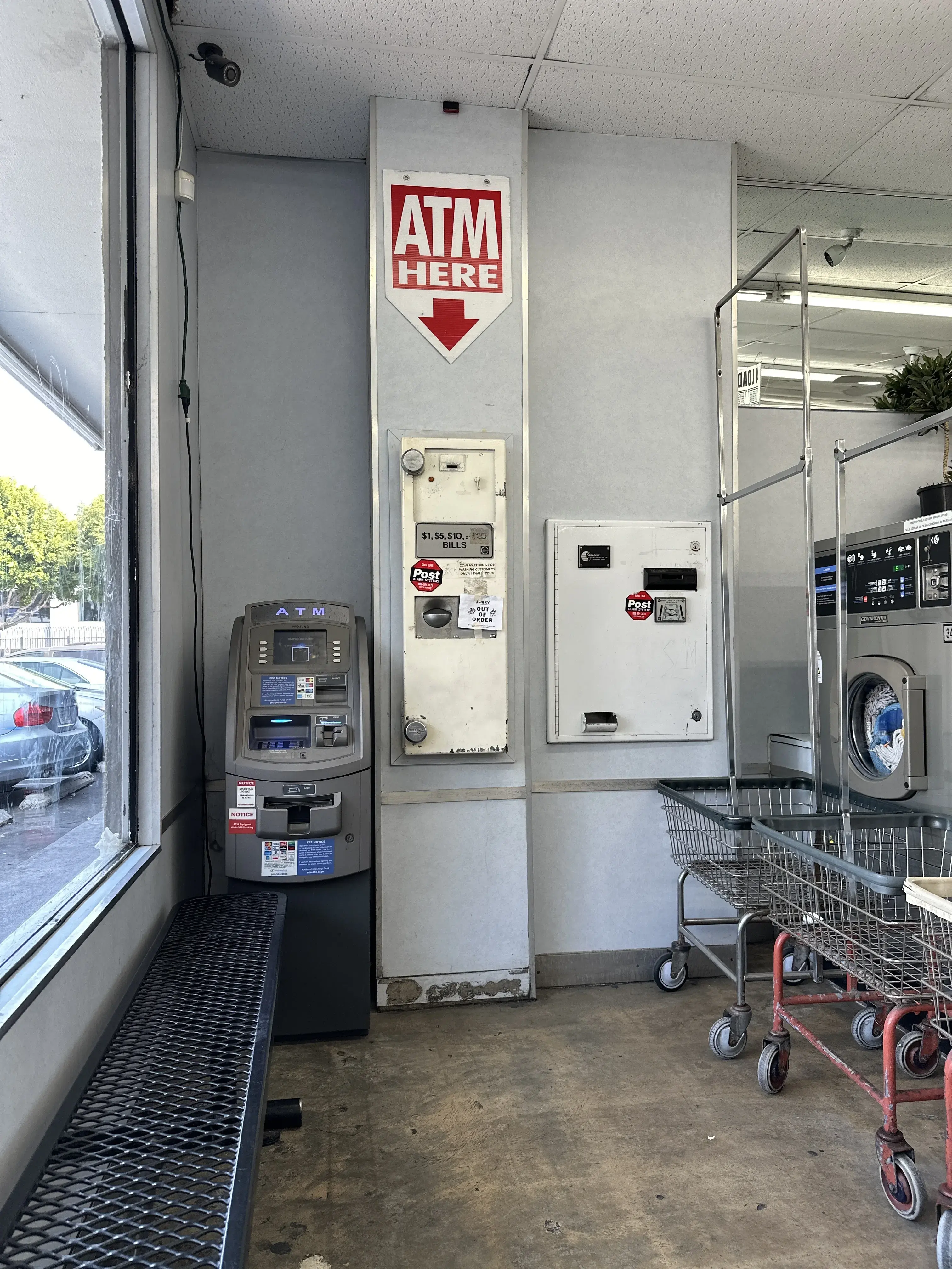 Wash and Fold Laundromat - Image 4