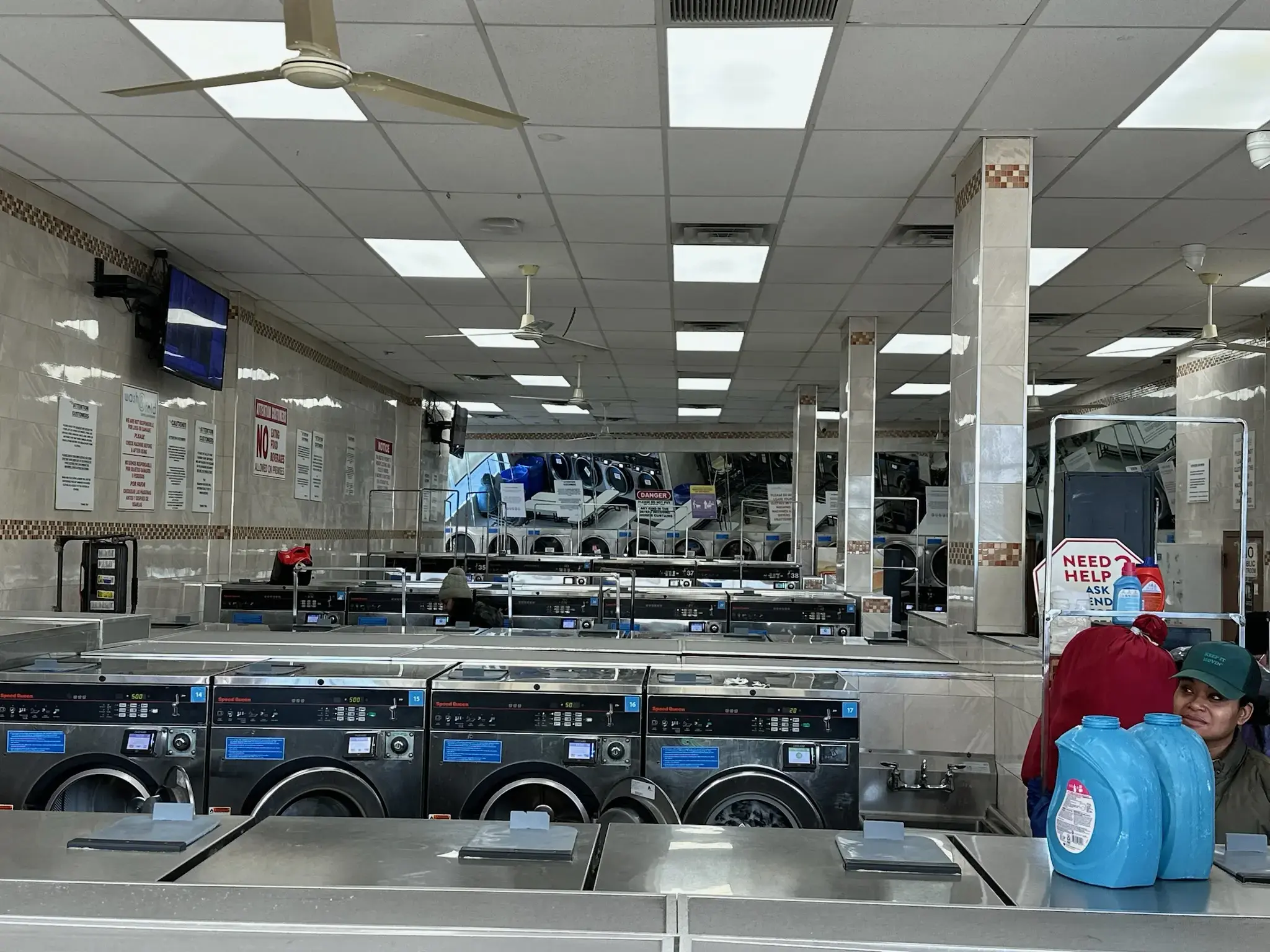 Wash And Fold Super Laundry - Springfield Gardens - Image 6