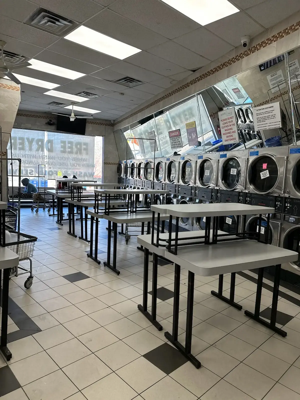 Wash And Fold Super Laundry - Springfield Gardens - Image 5