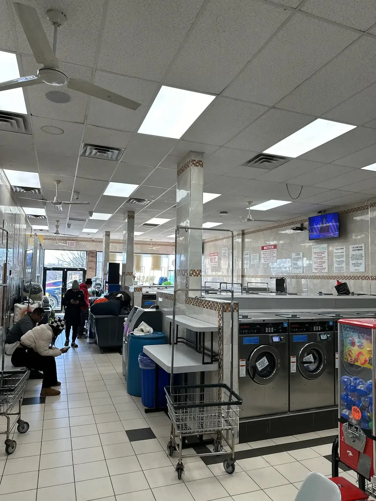 Wash And Fold Super Laundry - Springfield Gardens - Image 7