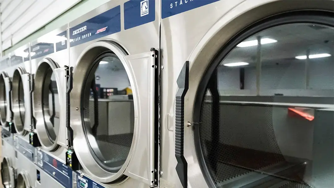 Wash Around The Clock - Pensacola St. location