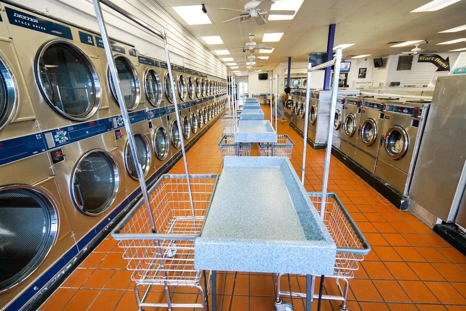 Wash Around The Clock - Tharpe St. - Image 3
